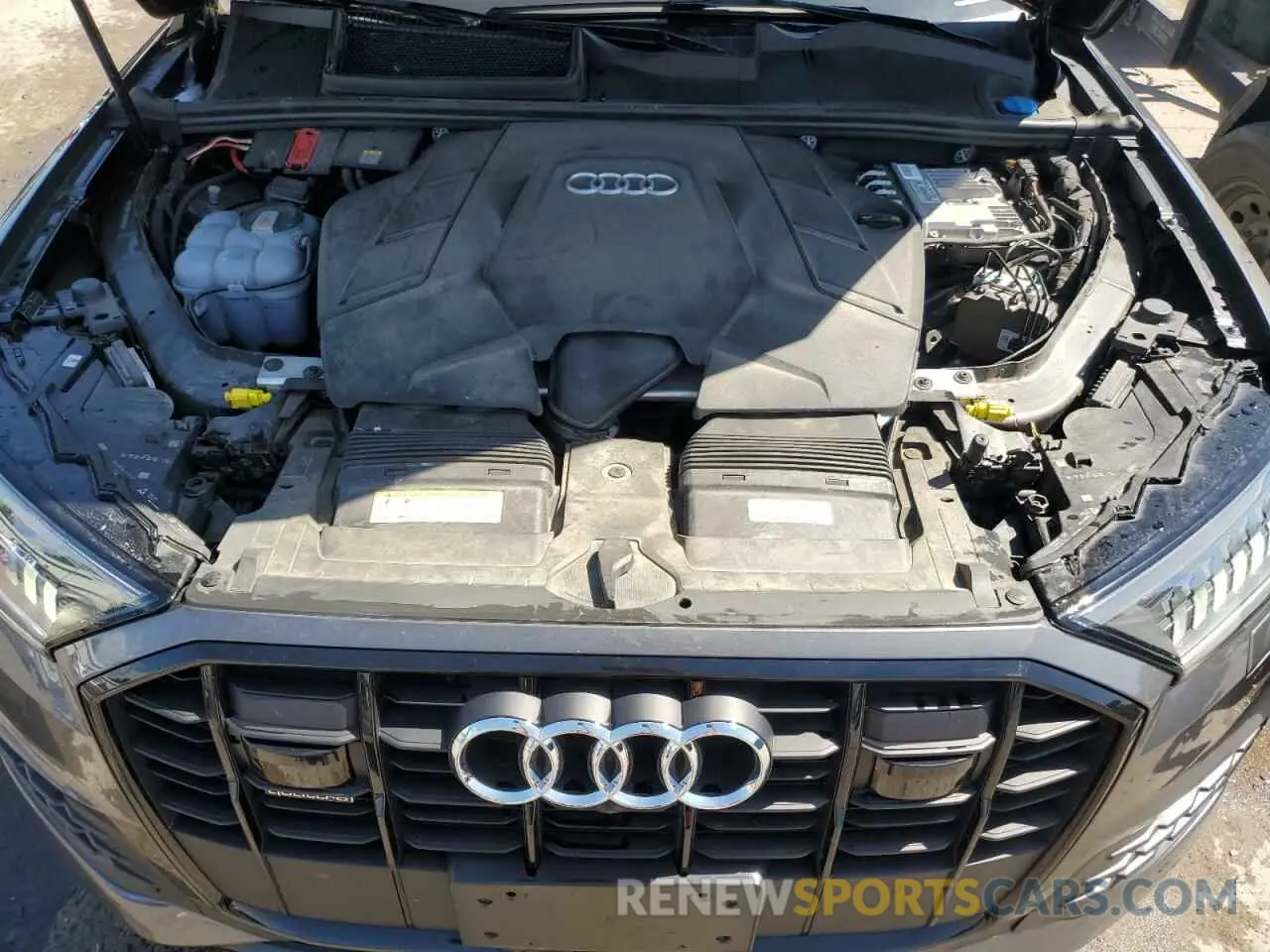 12 Photograph of a damaged car WA1VXAF71LD003878 AUDI Q7 2020