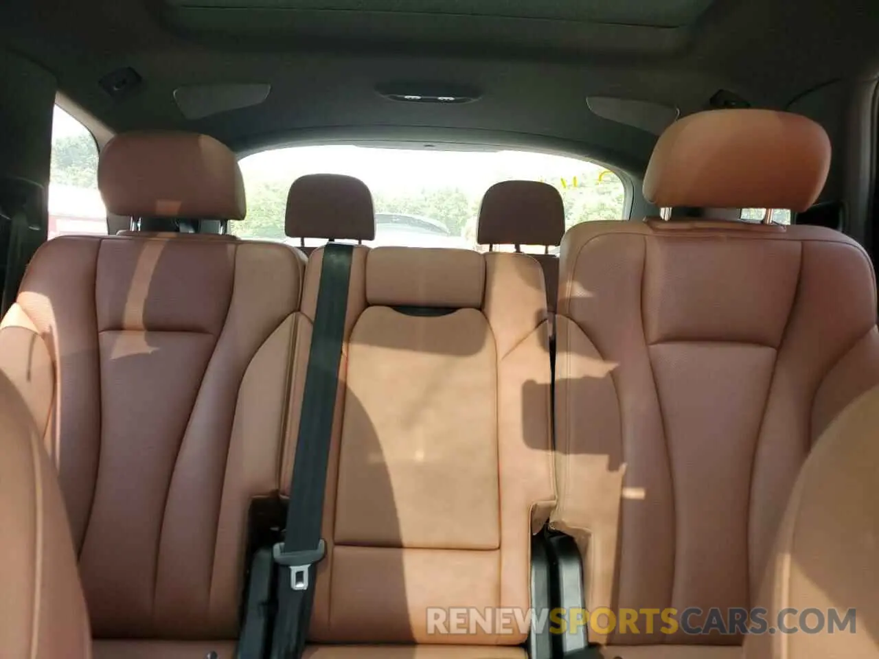 10 Photograph of a damaged car WA1VXAF78LD004185 AUDI Q7 2020