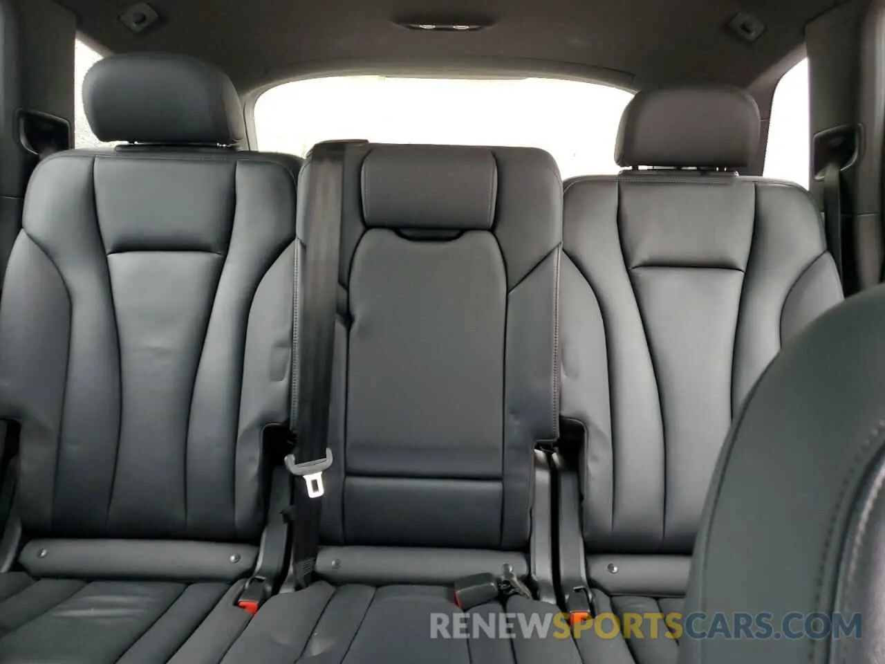 10 Photograph of a damaged car WA1AJAF73MD023311 AUDI Q7 2021