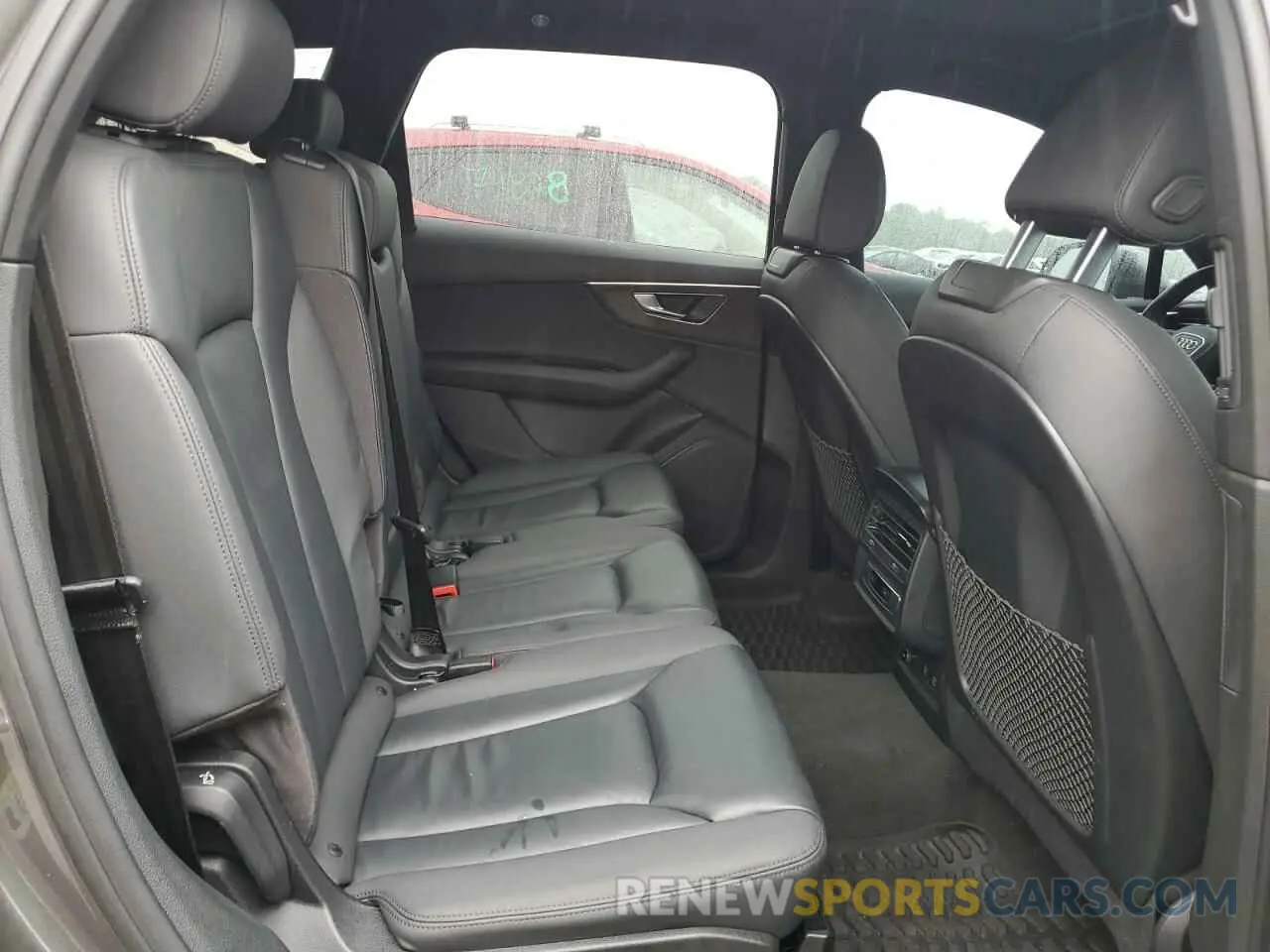 11 Photograph of a damaged car WA1AJAF73MD023311 AUDI Q7 2021