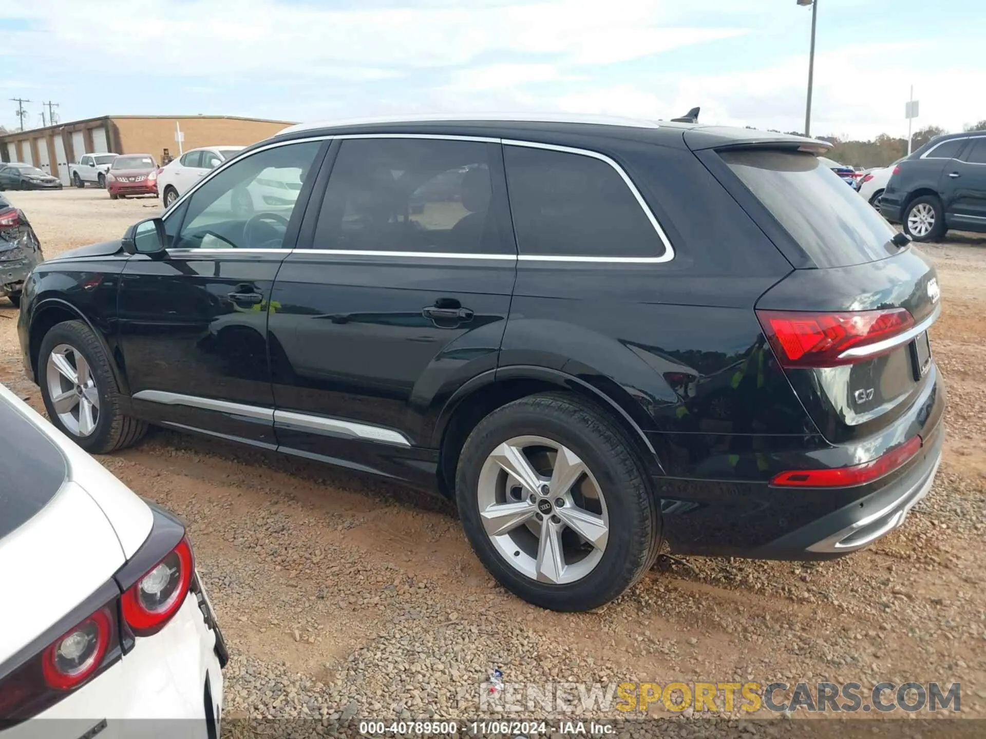 14 Photograph of a damaged car WA1AJAF75MD025805 AUDI Q7 2021