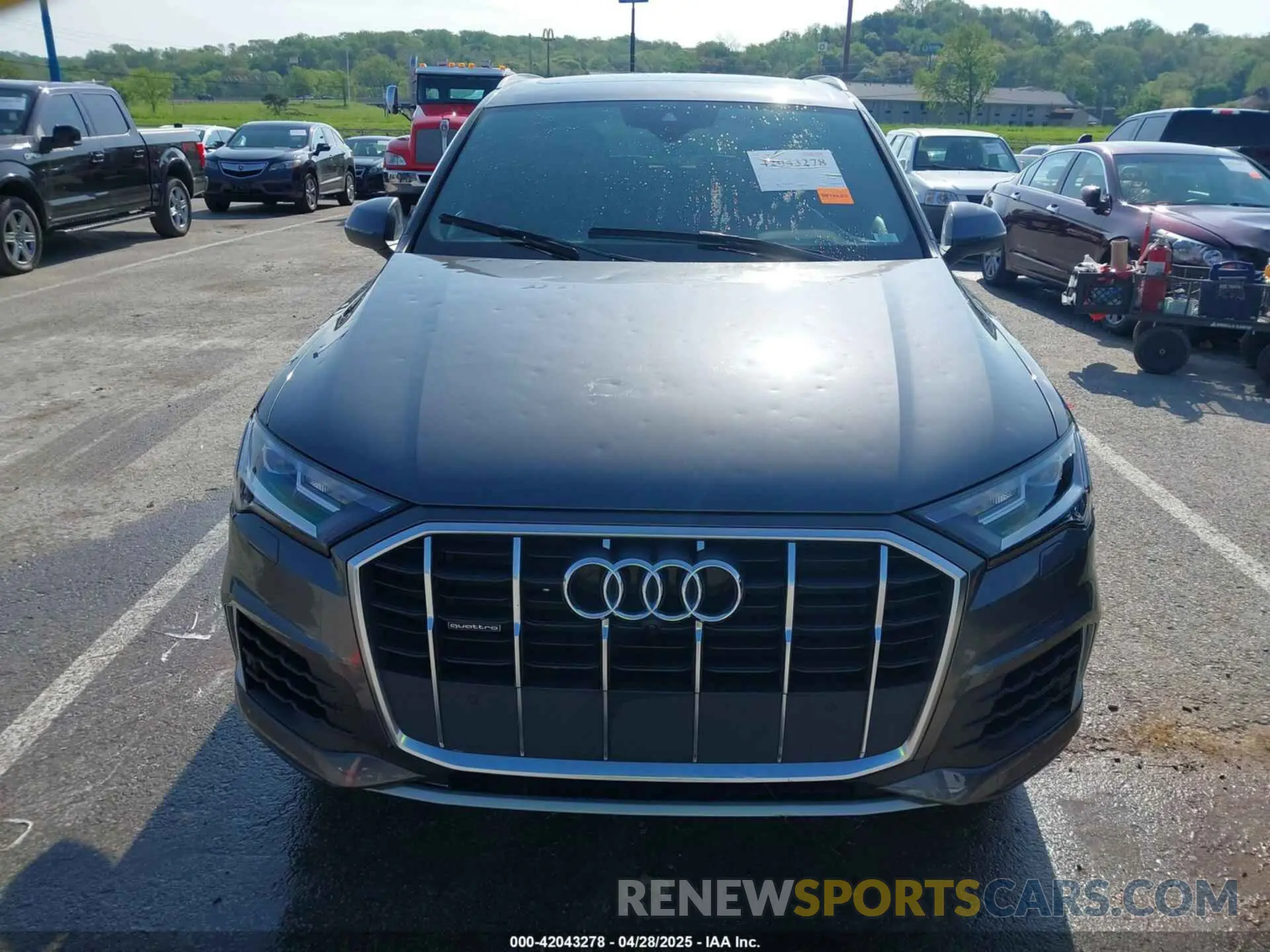 12 Photograph of a damaged car WA1AJAF77MD025059 AUDI Q7 2021