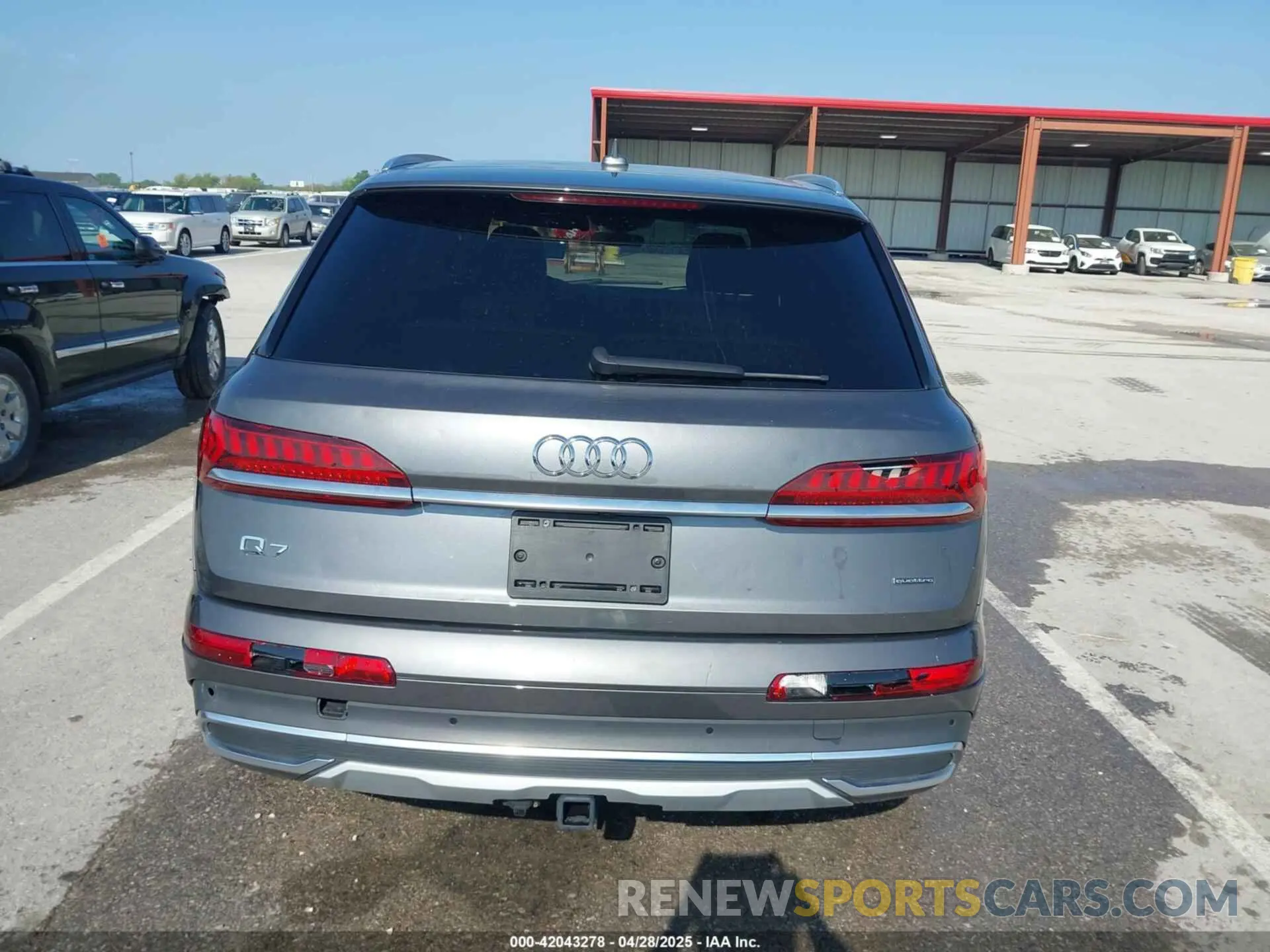 16 Photograph of a damaged car WA1AJAF77MD025059 AUDI Q7 2021