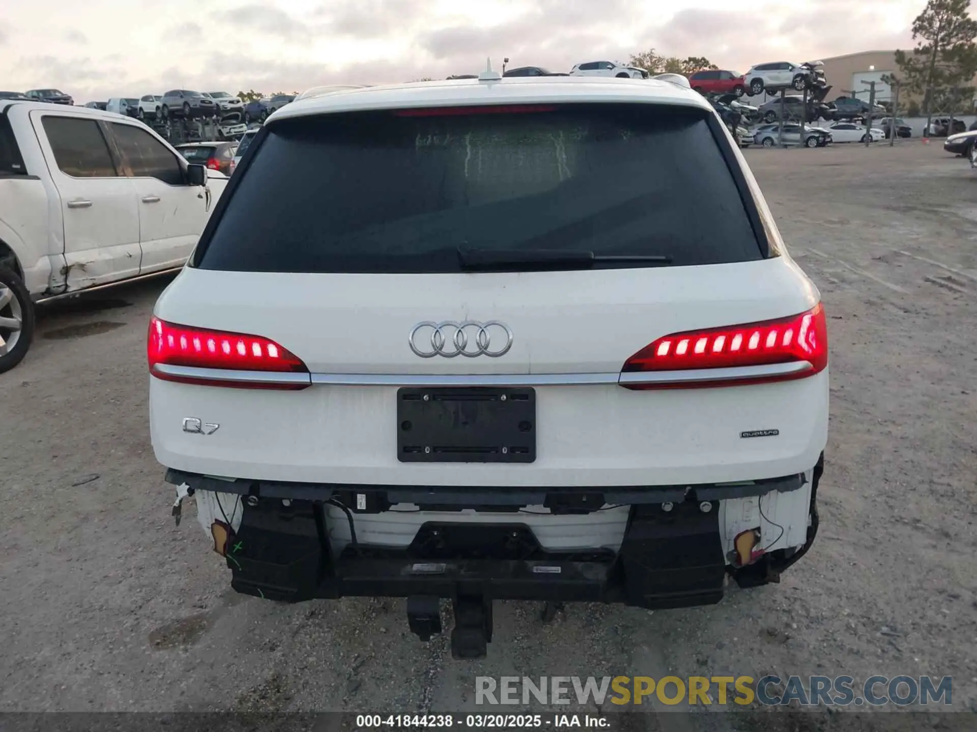 17 Фотография поврежденного автомобиля WA1AXAF72MD033536 AUDI Q7 2021