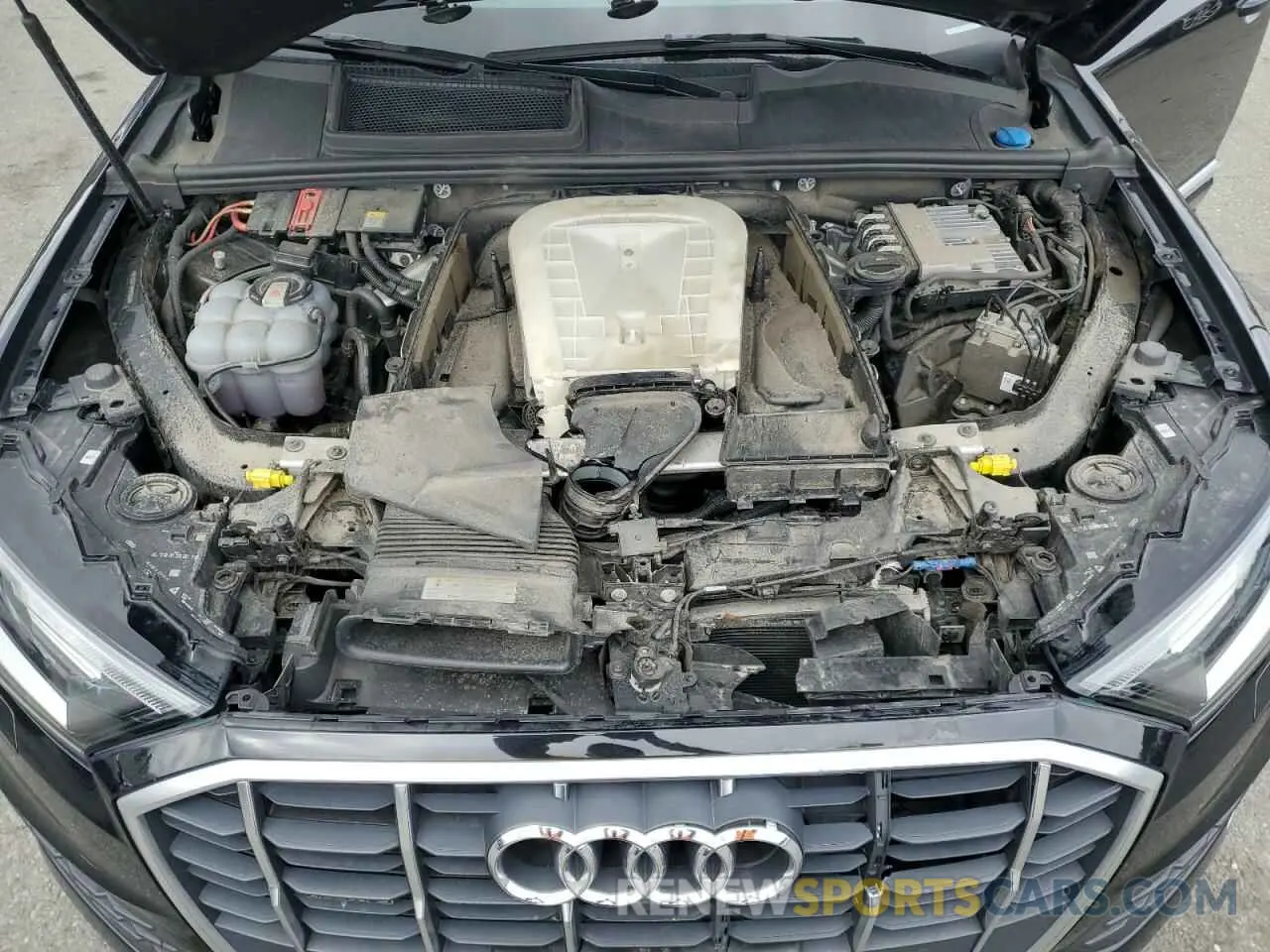 12 Photograph of a damaged car WA1AXAF76MD016948 AUDI Q7 2021