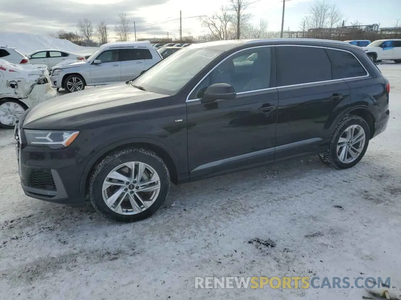 1 Photograph of a damaged car WA1BXAF72MD032147 AUDI Q7 2021