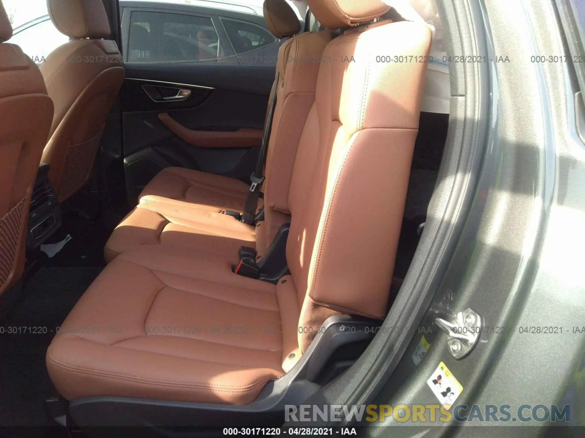 8 Photograph of a damaged car WA1LJAF74MD011211 AUDI Q7 2021