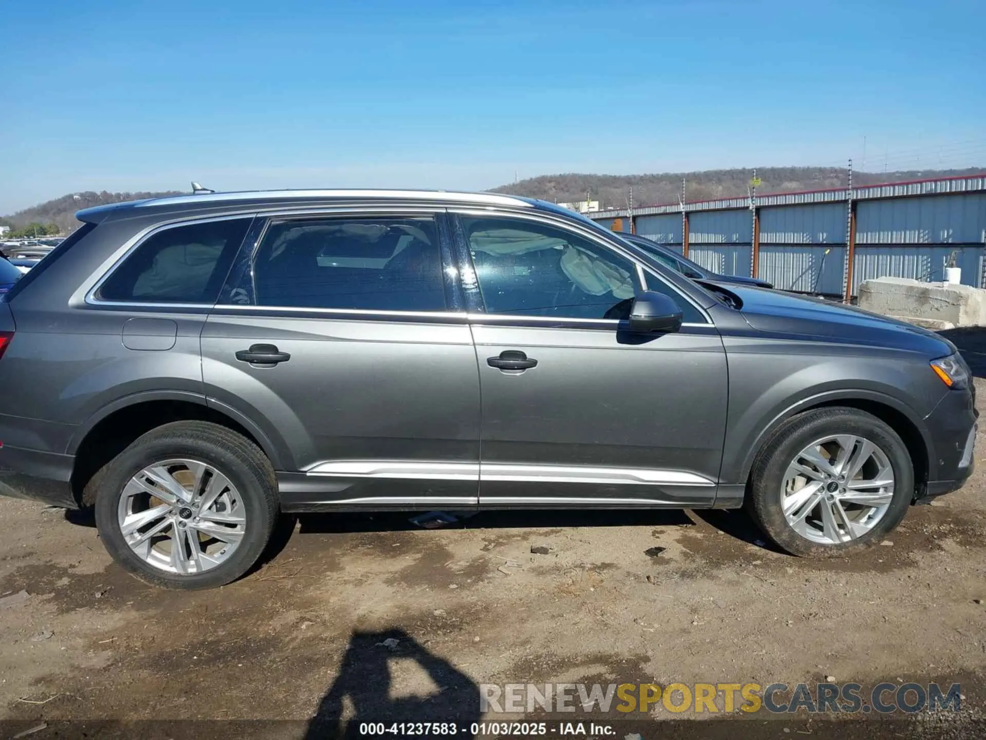 14 Фотография поврежденного автомобиля WA1LJAF75MD028759 AUDI Q7 2021