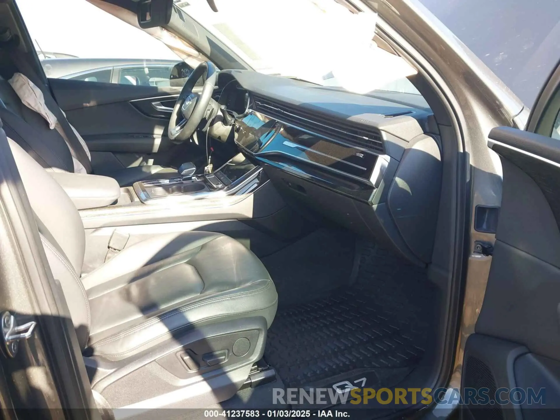 5 Фотография поврежденного автомобиля WA1LJAF75MD028759 AUDI Q7 2021