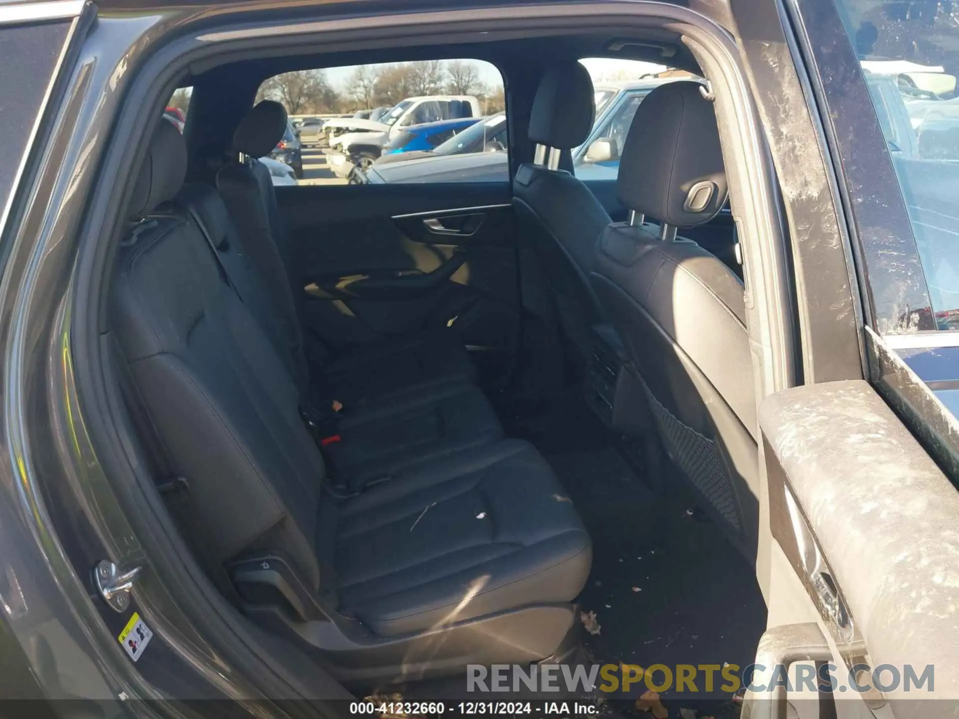 8 Photograph of a damaged car WA1LJAF77MD040847 AUDI Q7 2021