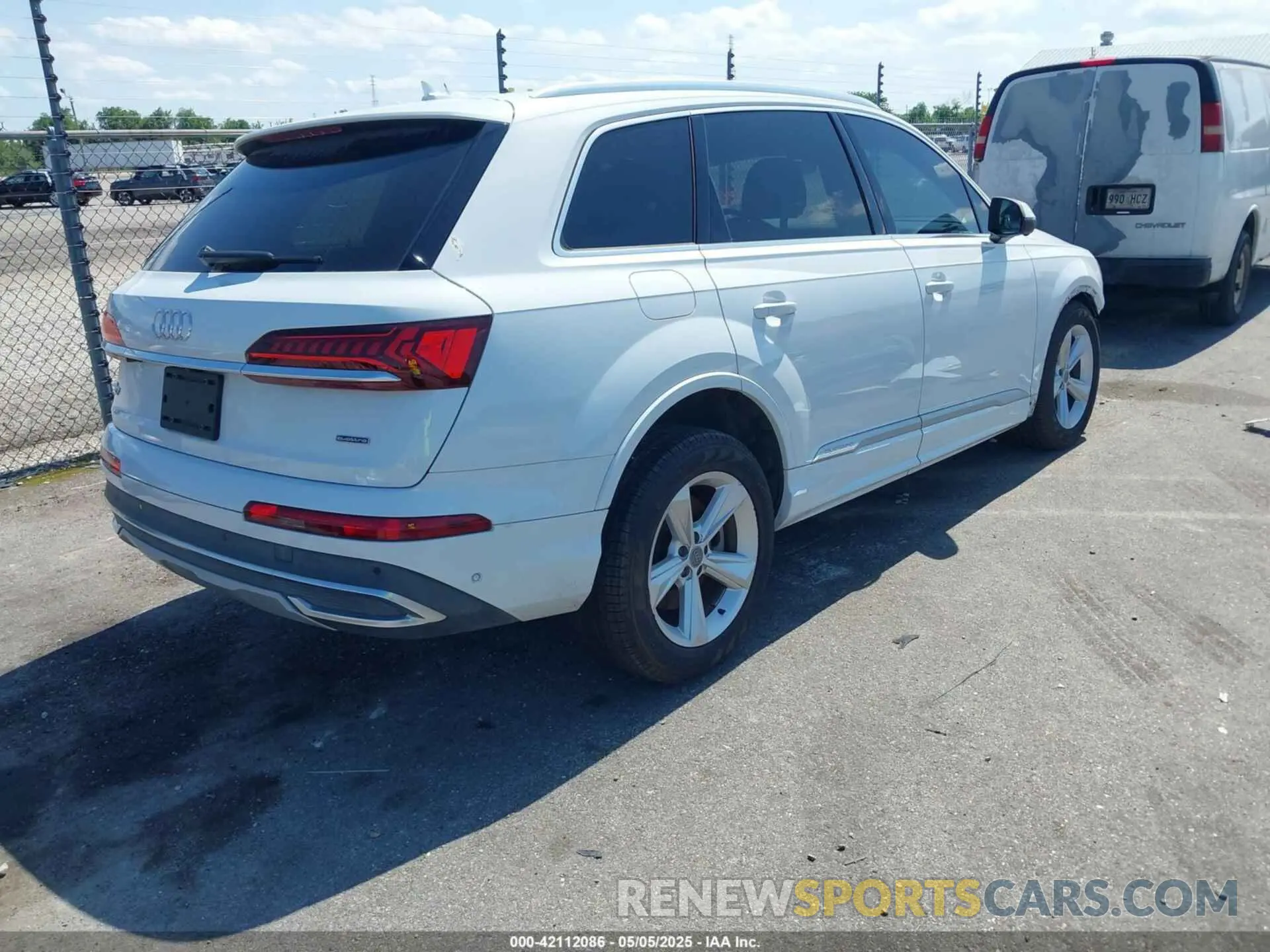 4 Фотография поврежденного автомобиля WA1LJAF78MD011440 AUDI Q7 2021