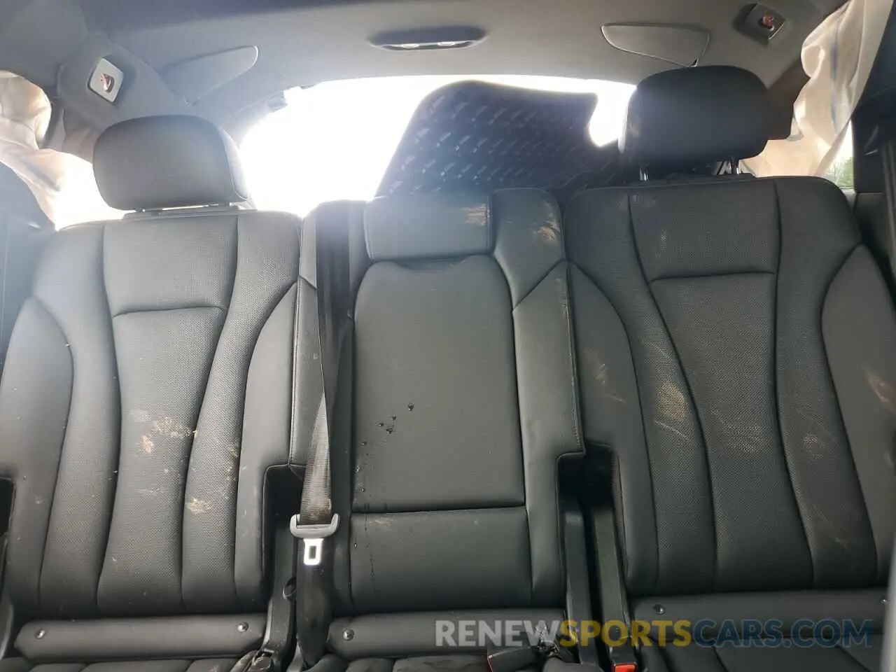 10 Photograph of a damaged car WA1LJAF79MD012225 AUDI Q7 2021