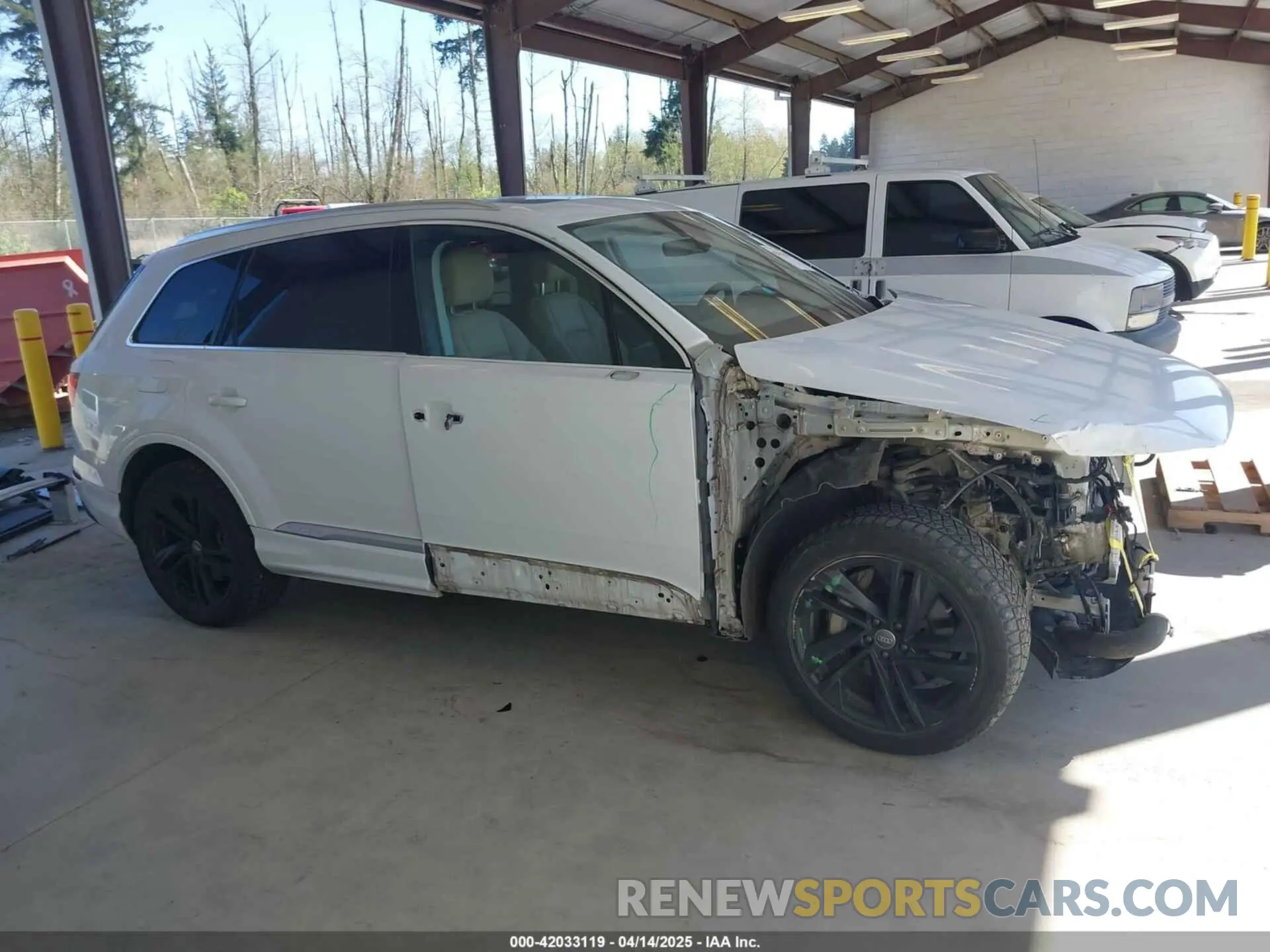14 Photograph of a damaged car WA1LJAF7XMD012234 AUDI Q7 2021