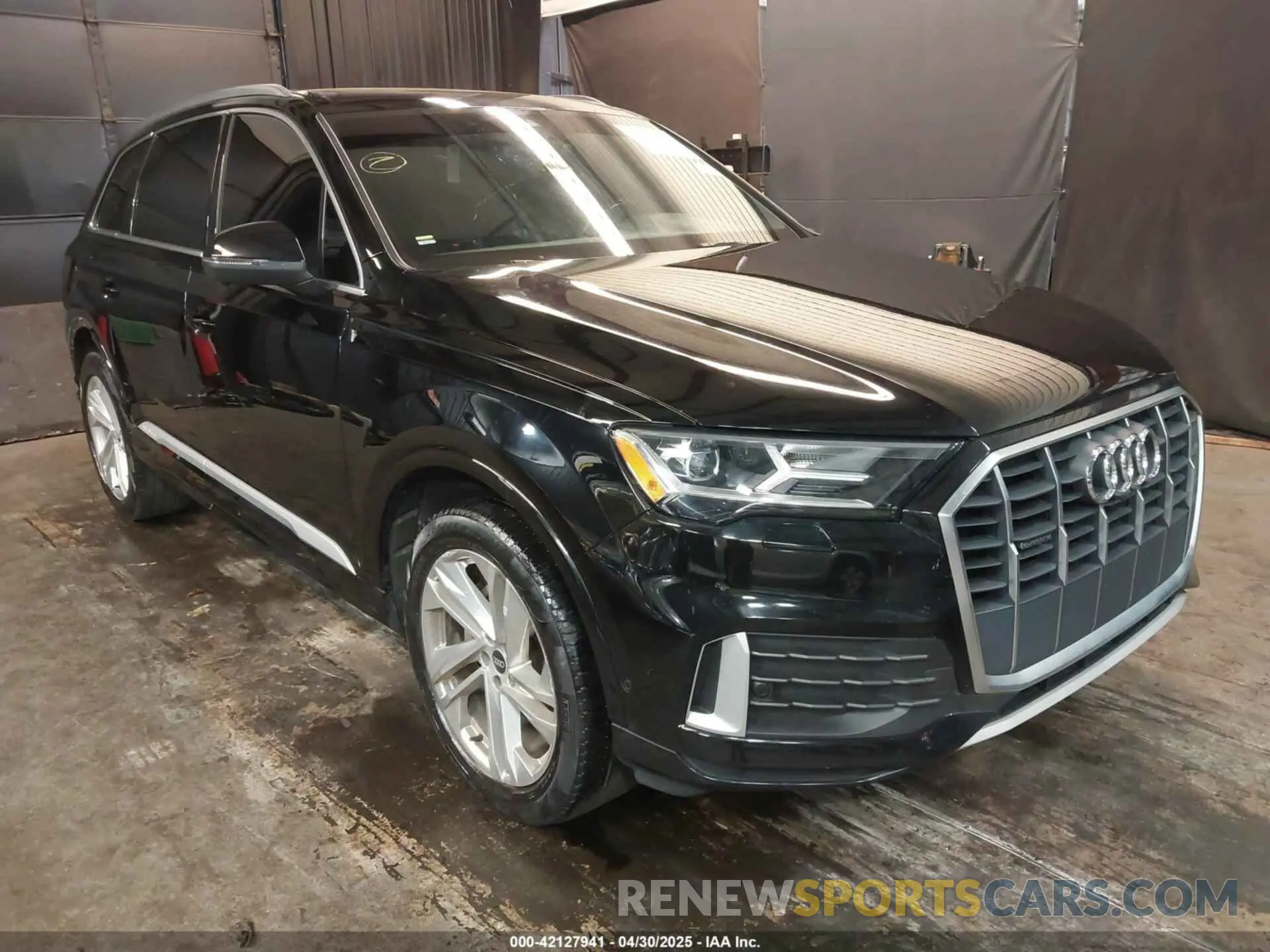 1 Фотография поврежденного автомобиля WA1LJAF7XMD029874 AUDI Q7 2021