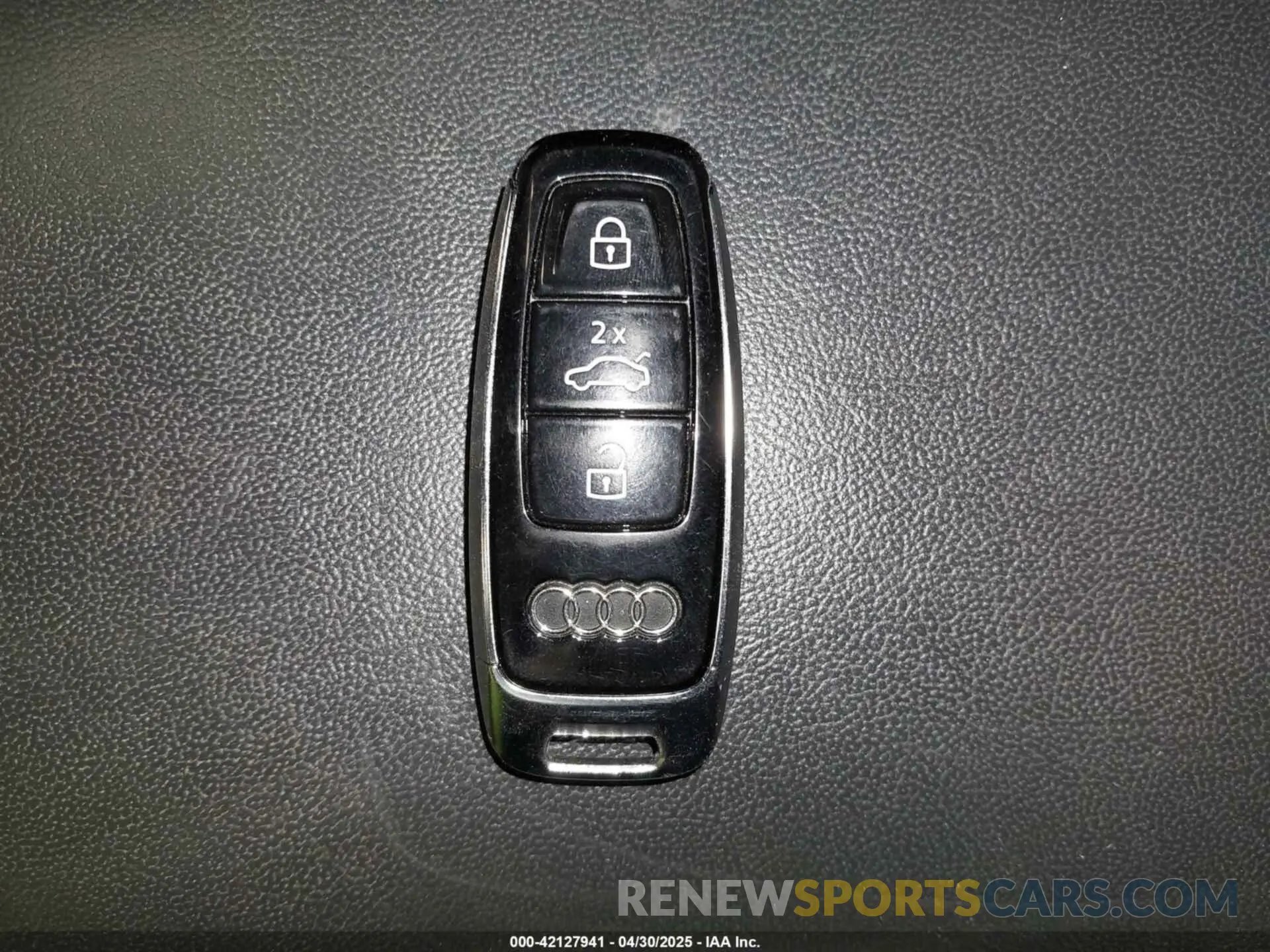 11 Фотография поврежденного автомобиля WA1LJAF7XMD029874 AUDI Q7 2021