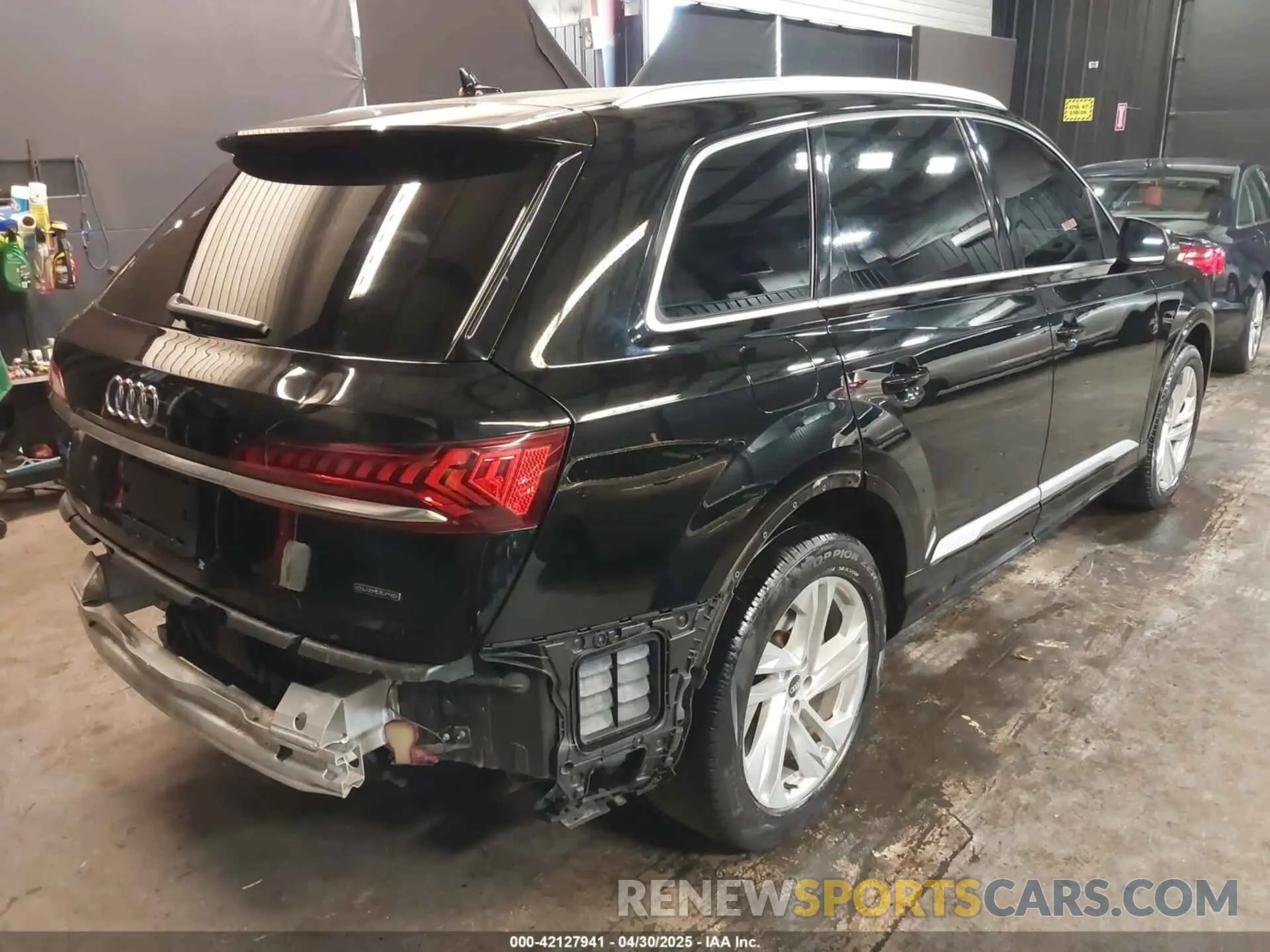 4 Фотография поврежденного автомобиля WA1LJAF7XMD029874 AUDI Q7 2021