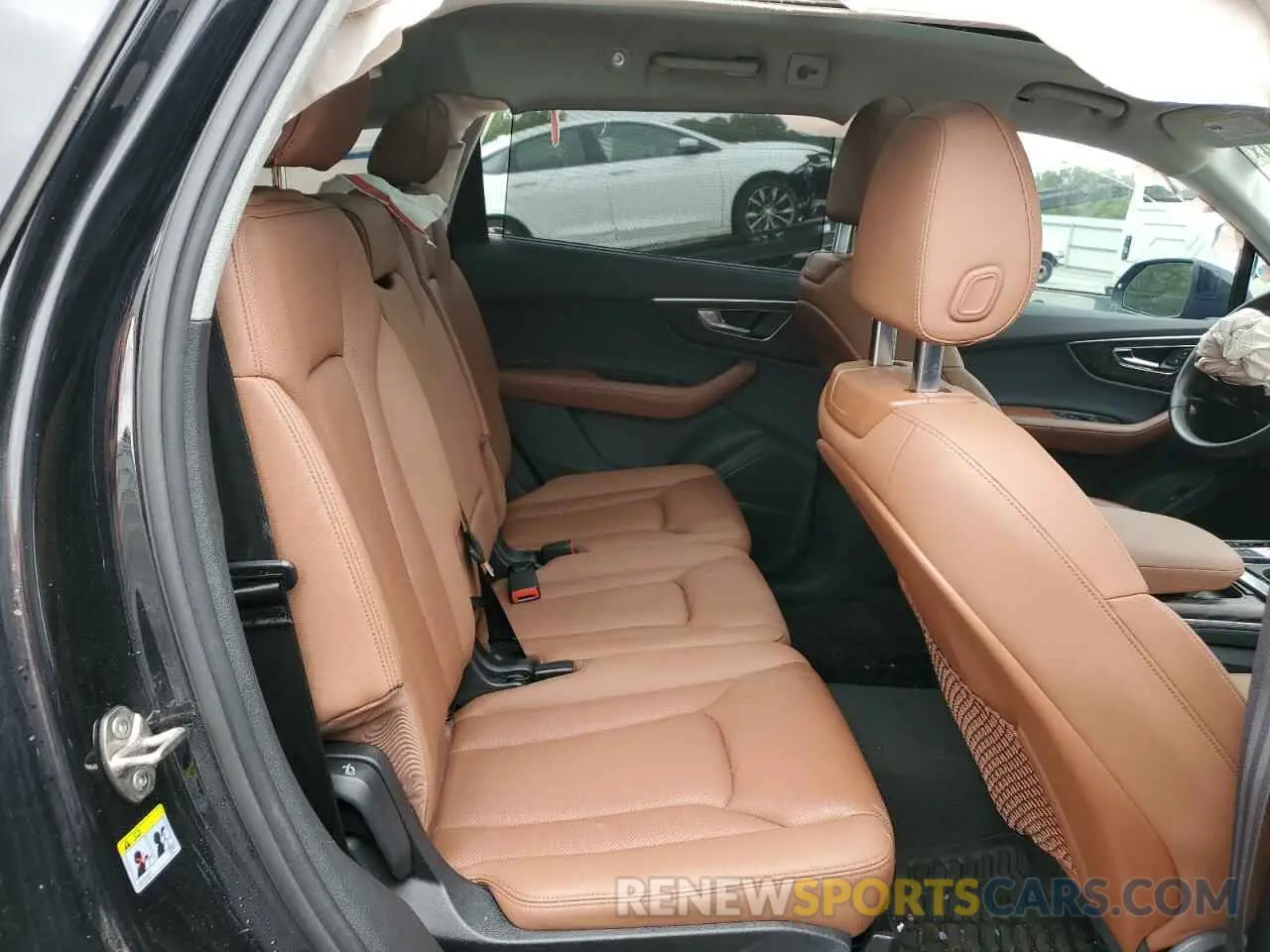 11 Photograph of a damaged car WA1LXAF70MD035519 AUDI Q7 2021