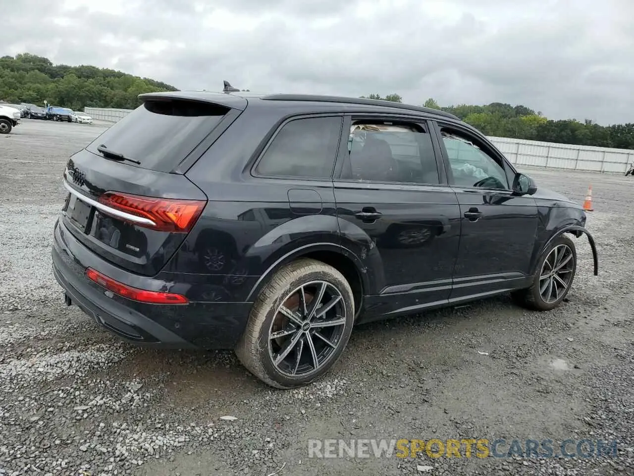 3 Photograph of a damaged car WA1LXAF70MD035519 AUDI Q7 2021
