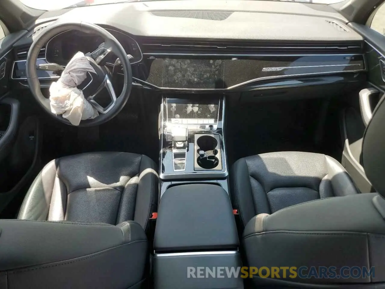 8 Photograph of a damaged car WA1LXAF71MD011410 AUDI Q7 2021