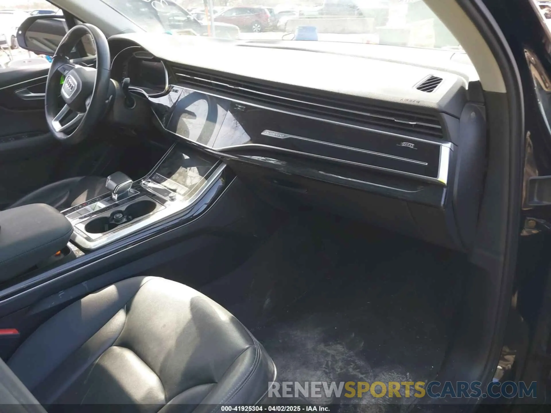5 Photograph of a damaged car WA1LXAF73MD018648 AUDI Q7 2021
