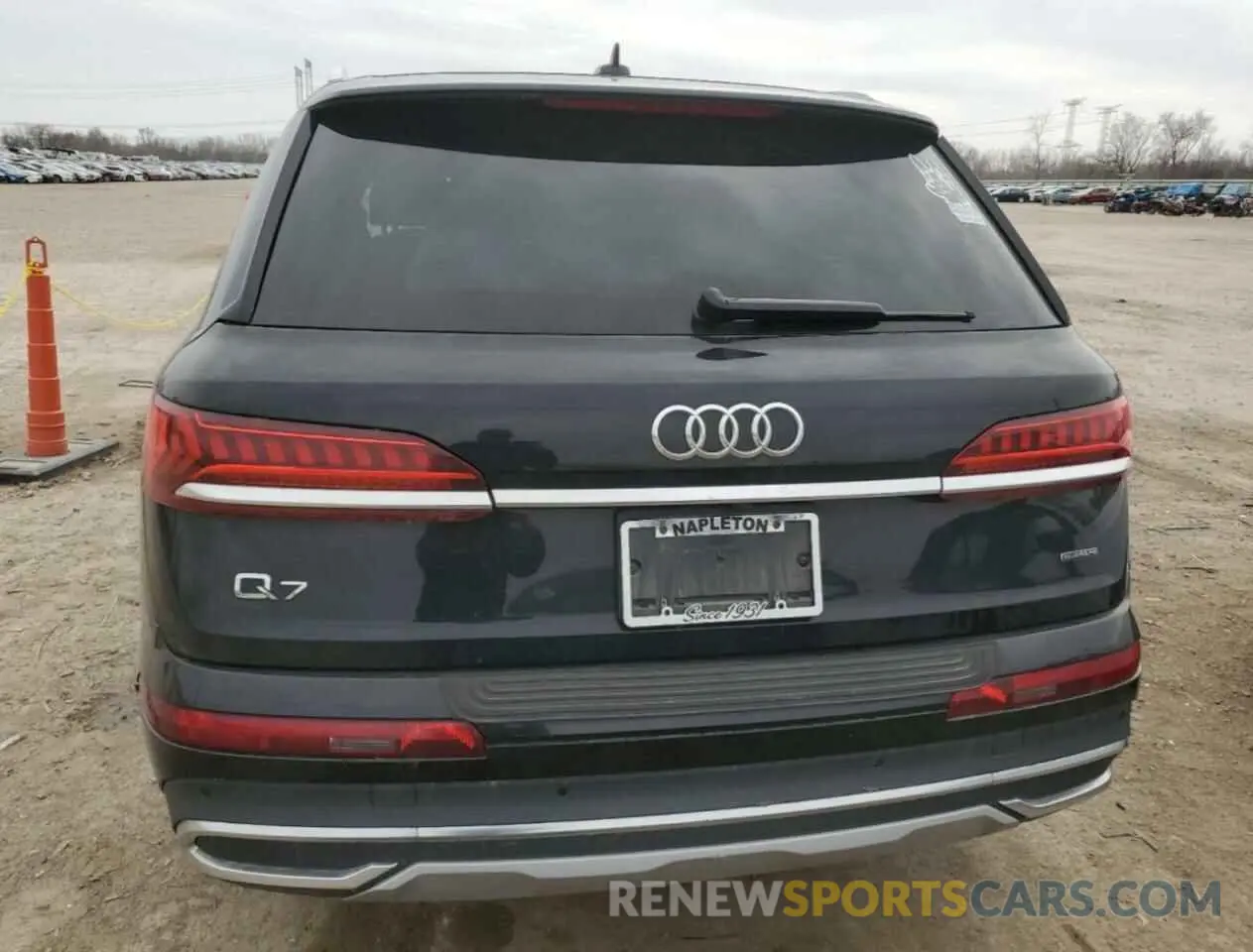 6 Photograph of a damaged car WA1LXAF74MD020117 AUDI Q7 2021