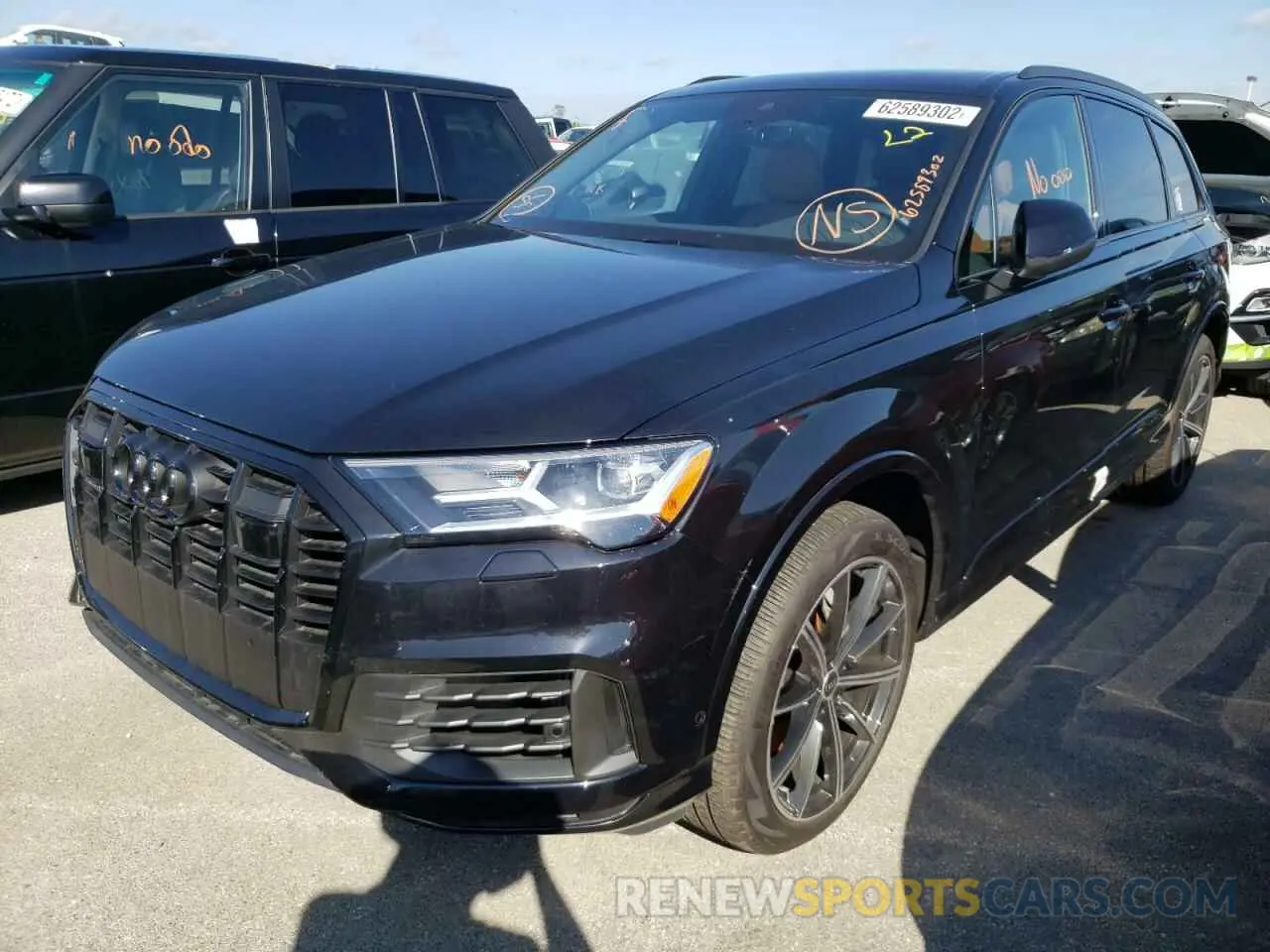 2 Photograph of a damaged car WA1LXAF74MD023387 AUDI Q7 2021
