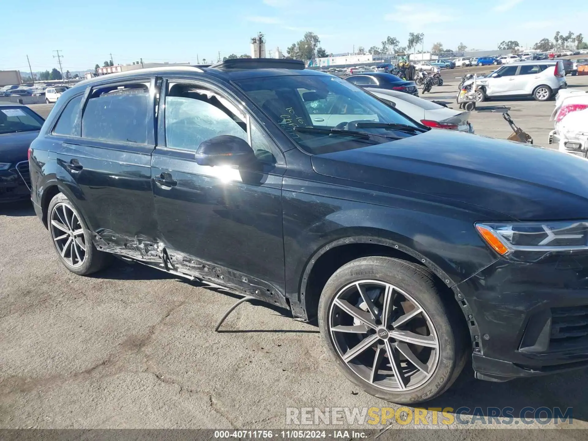 6 Фотография поврежденного автомобиля WA1LXAF74MD031554 AUDI Q7 2021
