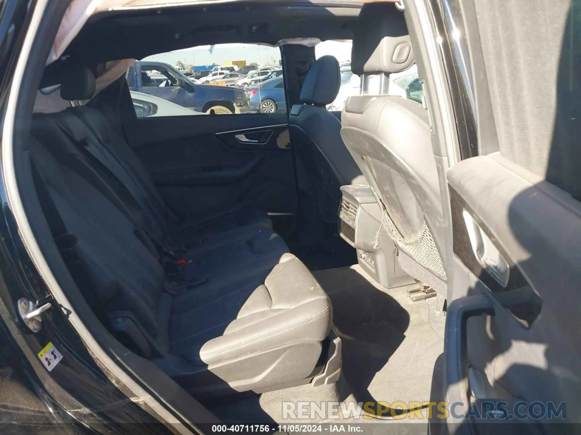 8 Фотография поврежденного автомобиля WA1LXAF74MD031554 AUDI Q7 2021
