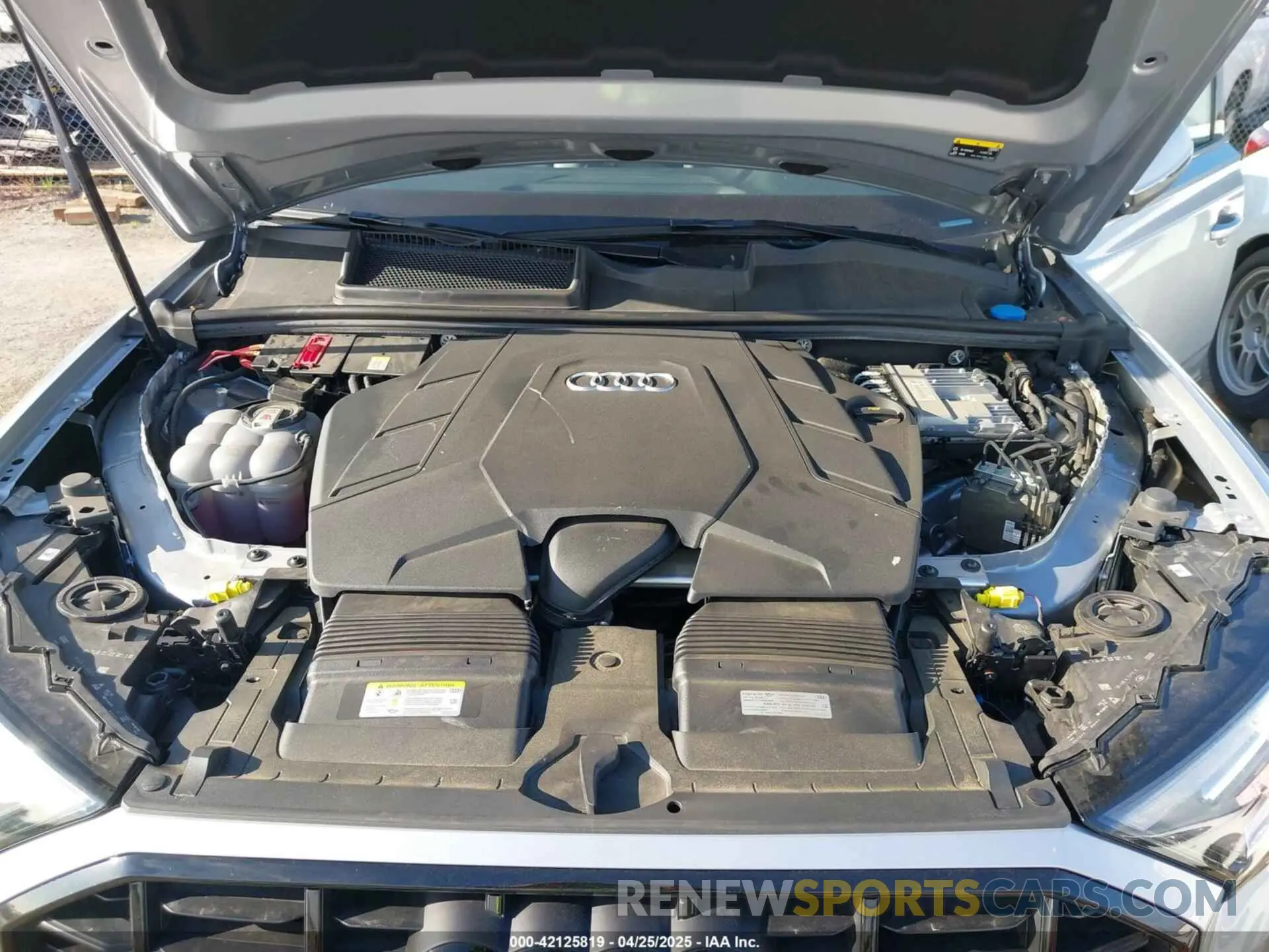 10 Фотография поврежденного автомобиля WA1LXAF74MD036771 AUDI Q7 2021