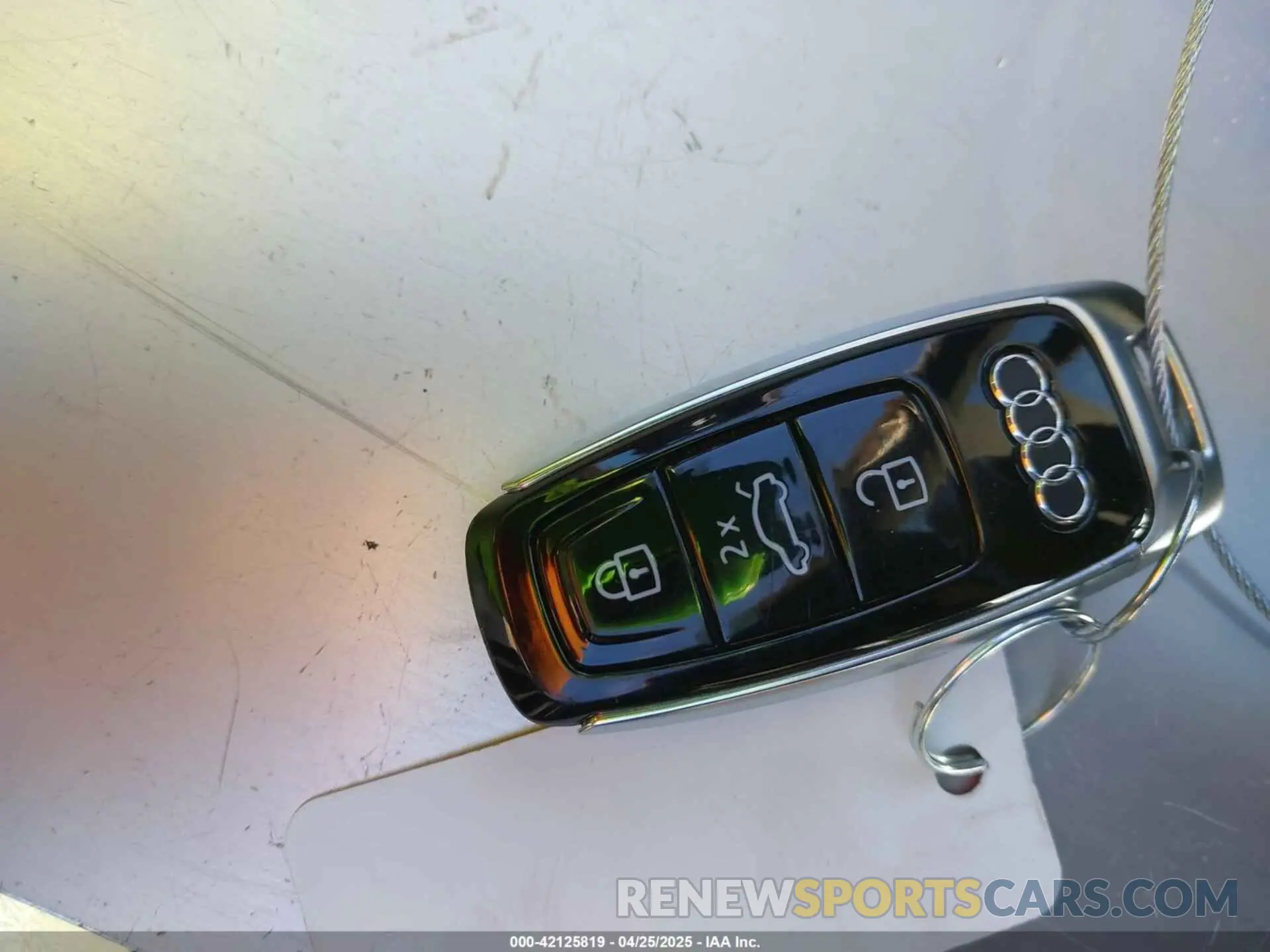 11 Фотография поврежденного автомобиля WA1LXAF74MD036771 AUDI Q7 2021