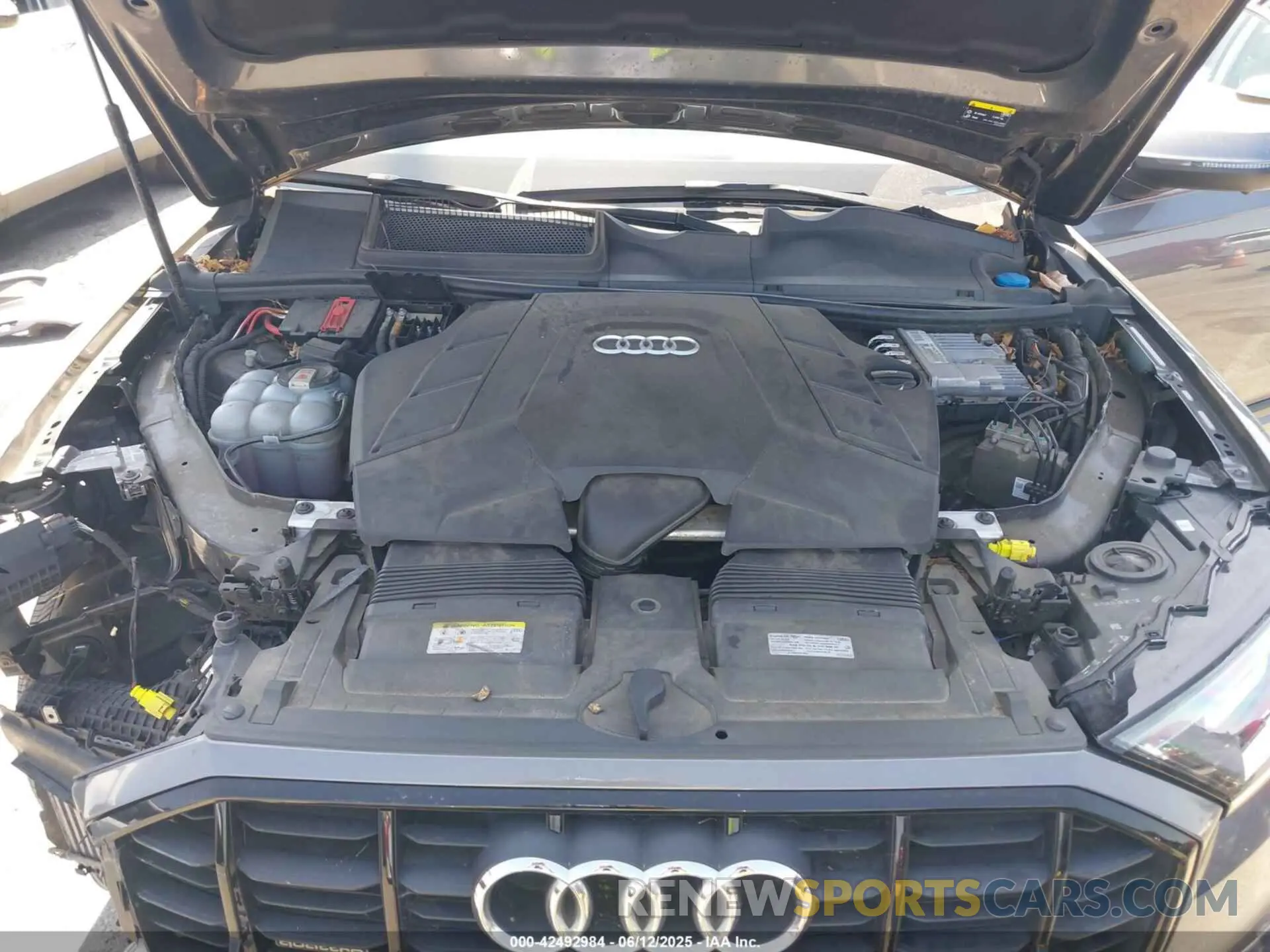 10 Фотография поврежденного автомобиля WA1LXAF75MD013368 AUDI Q7 2021