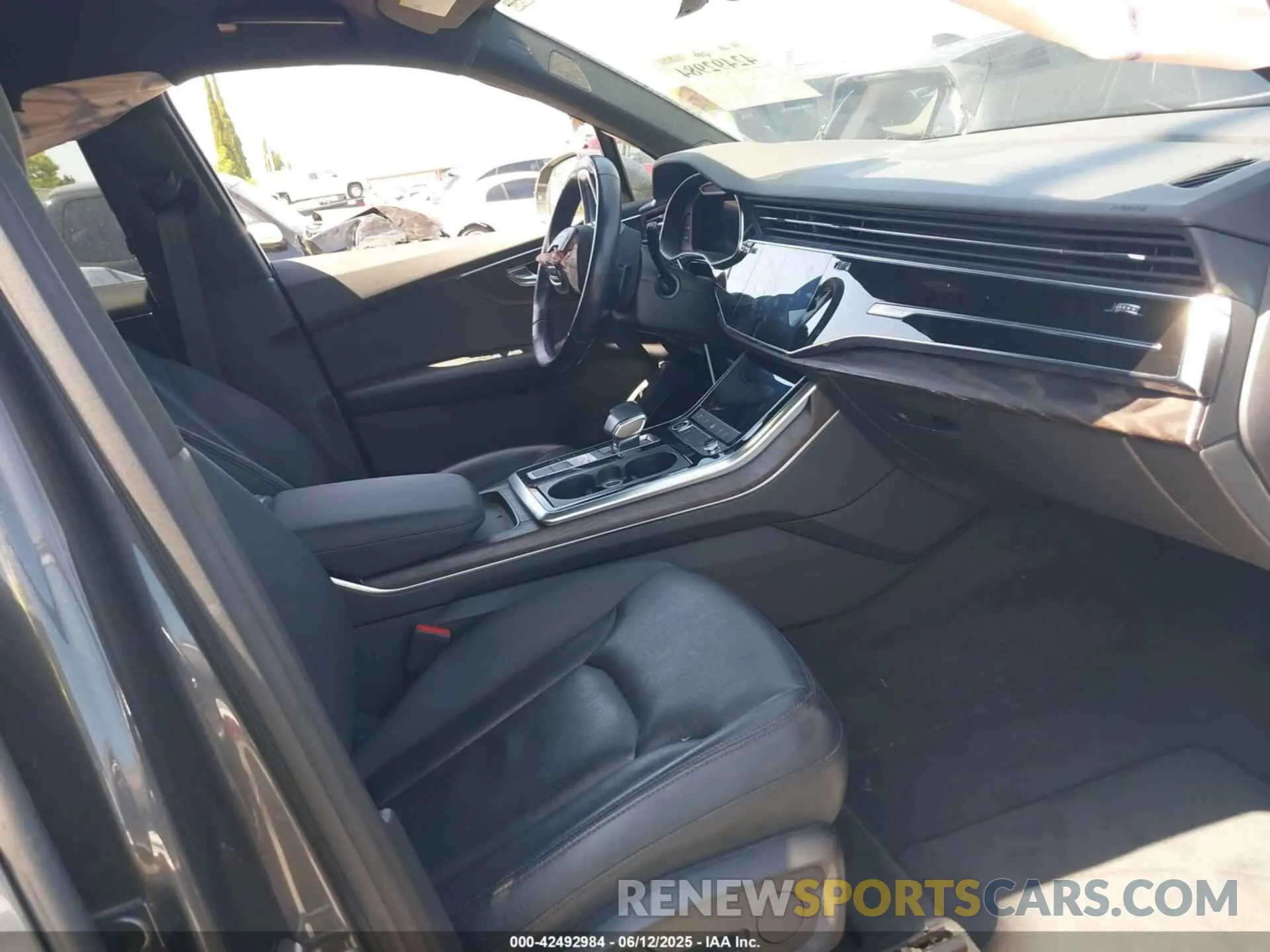 5 Фотография поврежденного автомобиля WA1LXAF75MD013368 AUDI Q7 2021