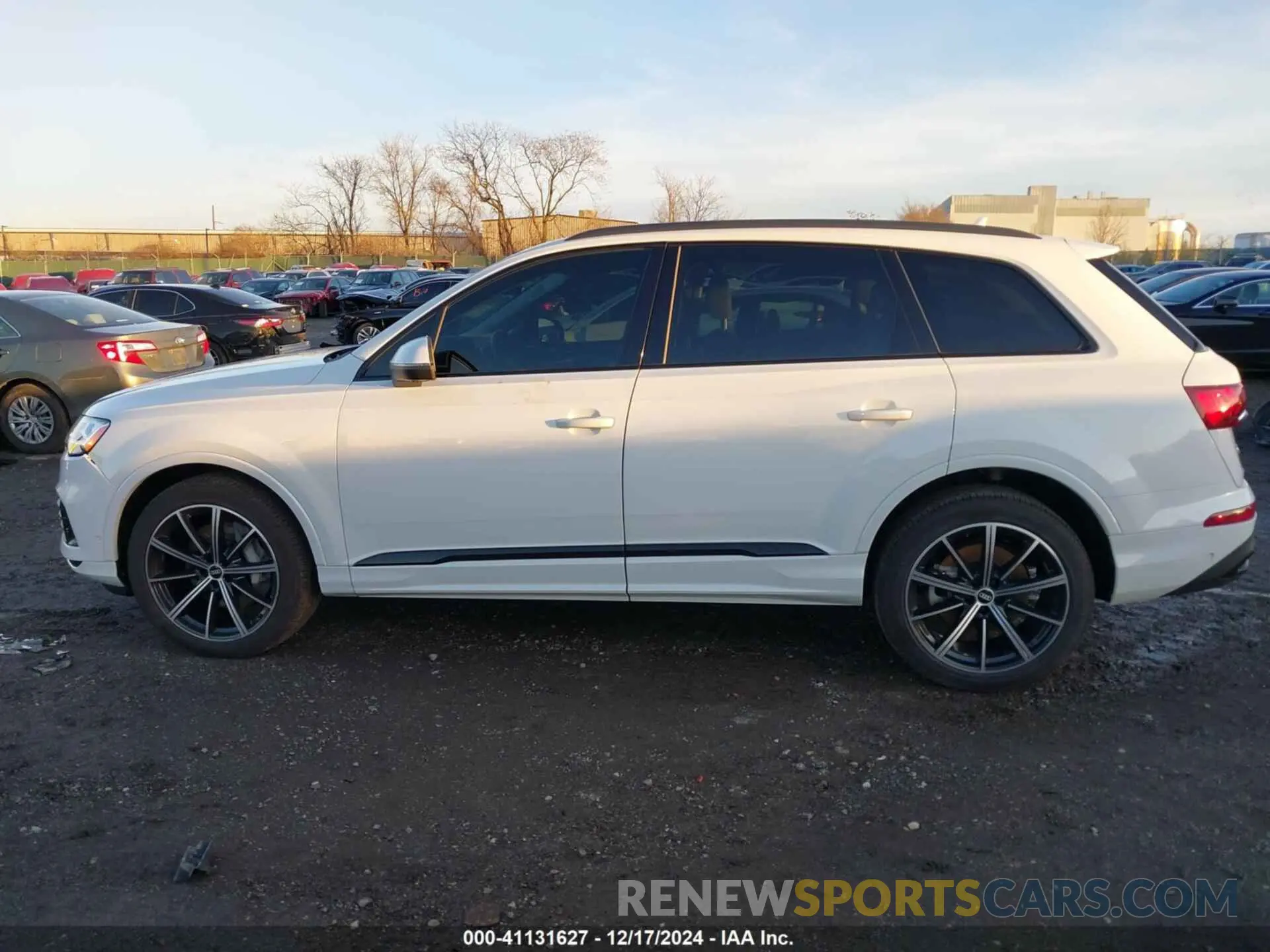 14 Фотография поврежденного автомобиля WA1LXAF75MD020465 AUDI Q7 2021
