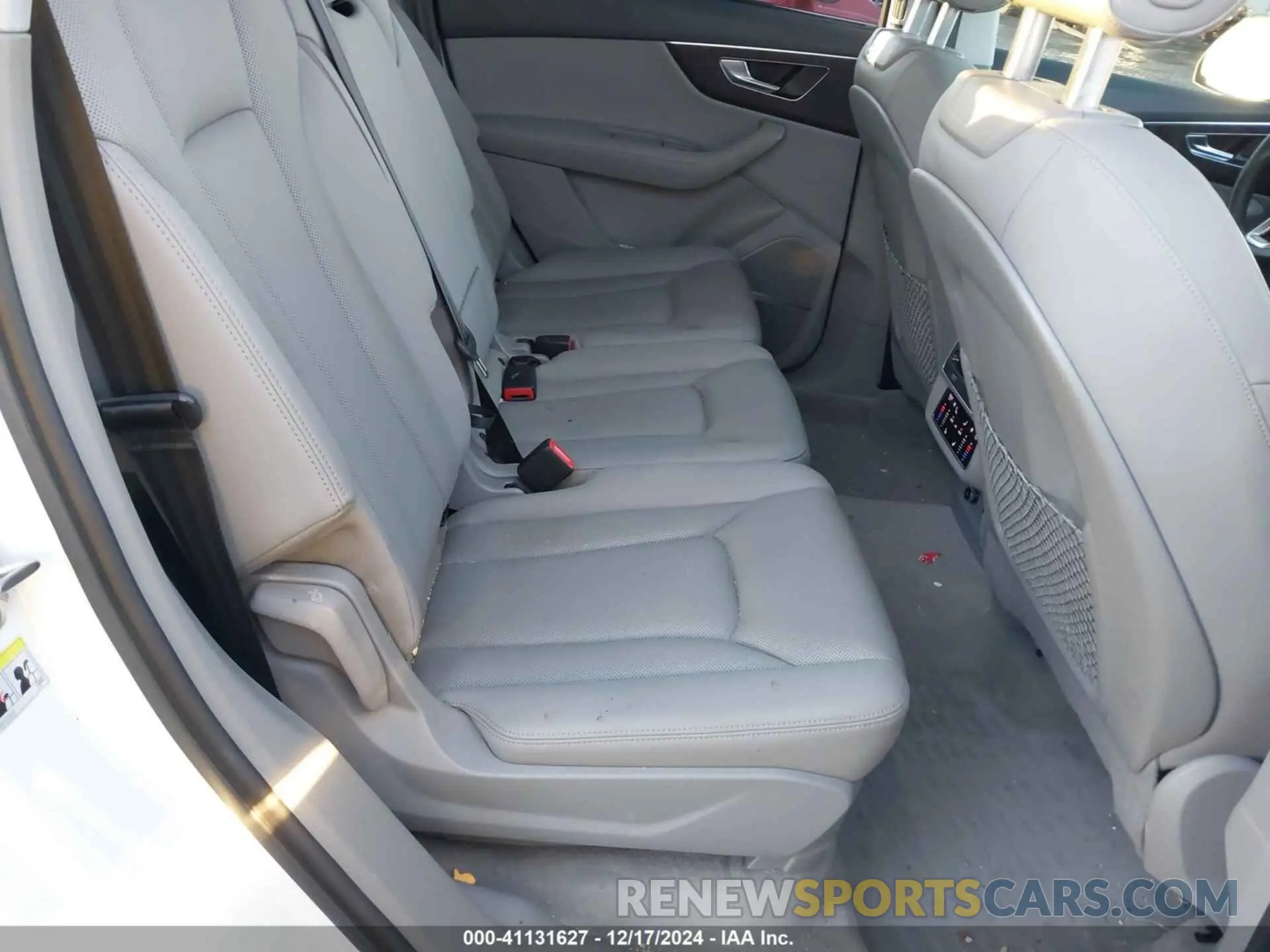 8 Фотография поврежденного автомобиля WA1LXAF75MD020465 AUDI Q7 2021