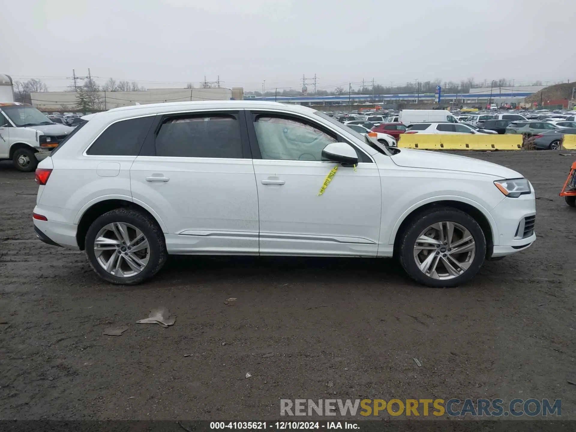 12 Photograph of a damaged car WA1LXAF76MD017283 AUDI Q7 2021