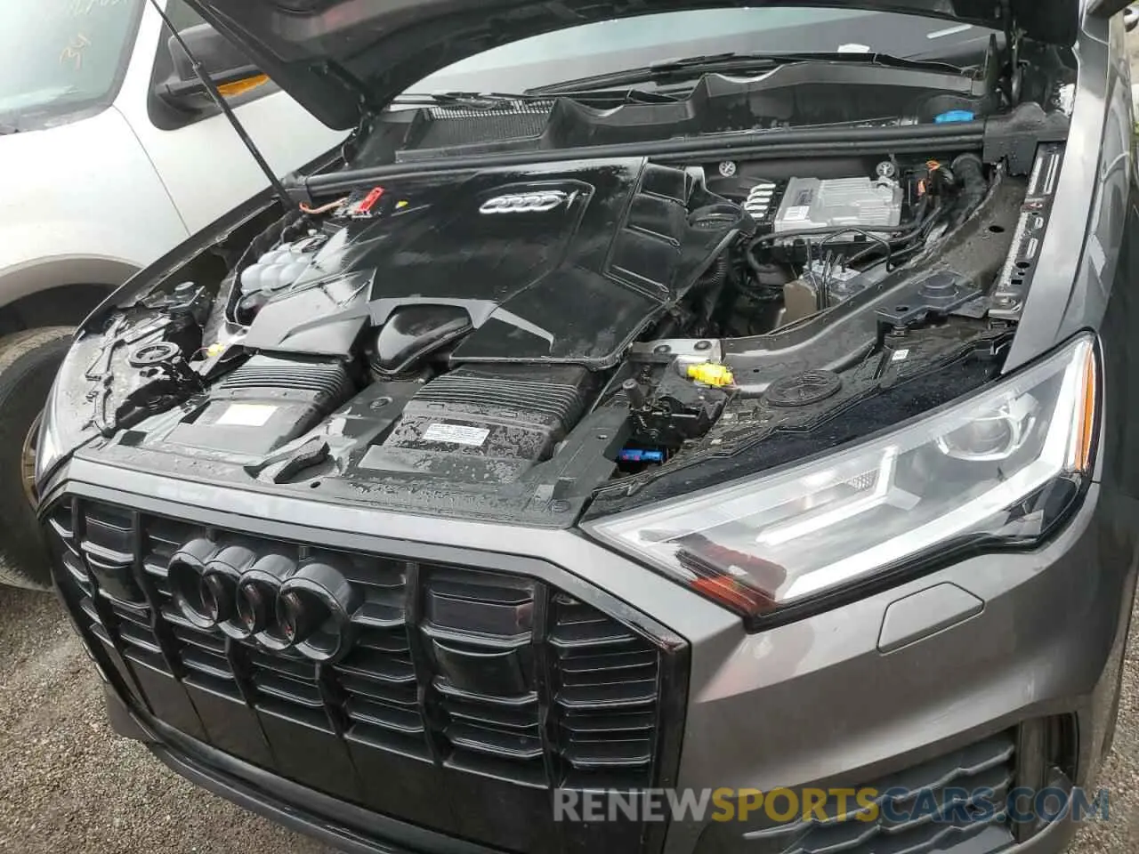 12 Photograph of a damaged car WA1LXAF79MD025846 AUDI Q7 2021