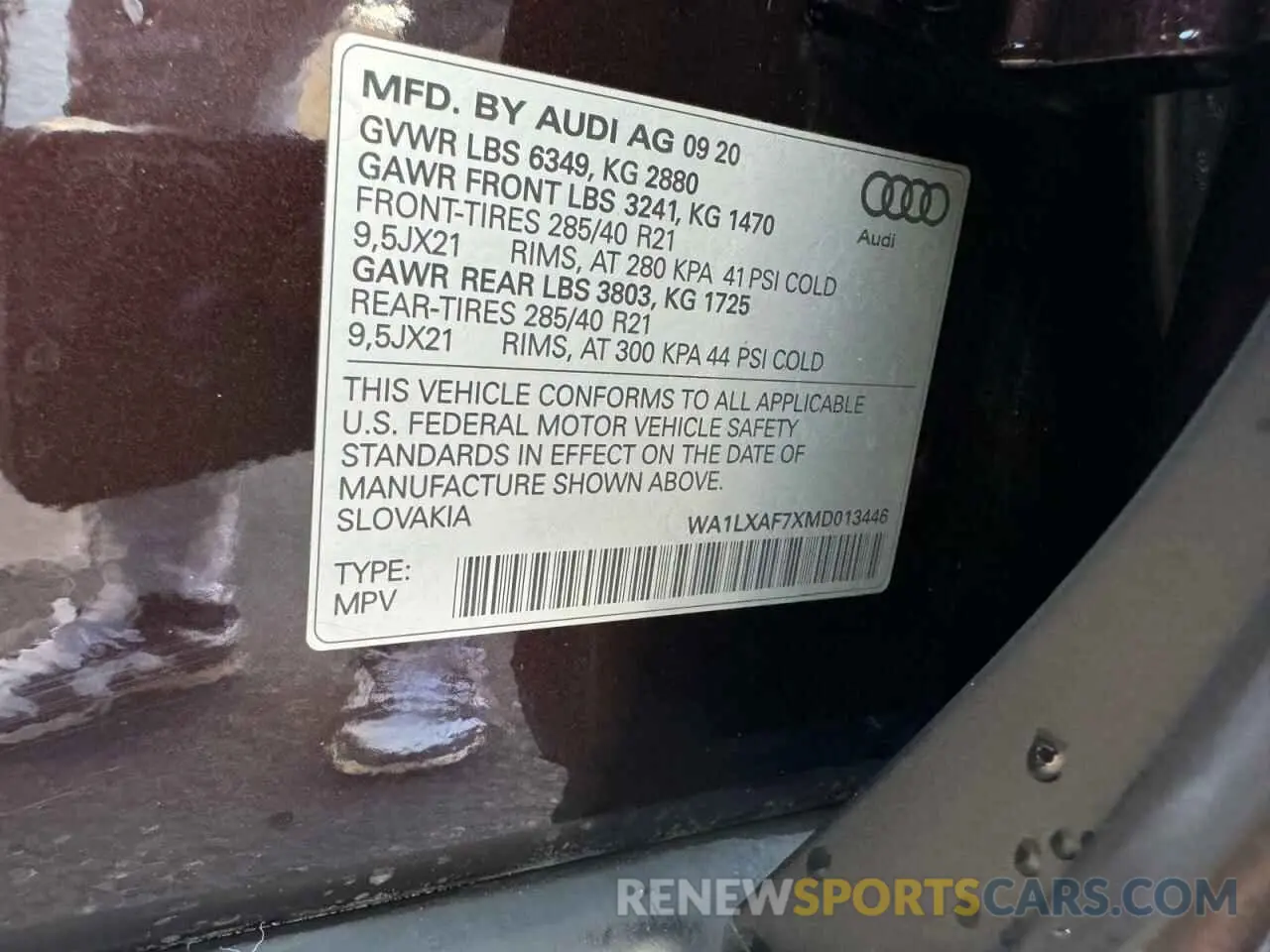 10 Photograph of a damaged car WA1LXAF7XMD013446 AUDI Q7 2021