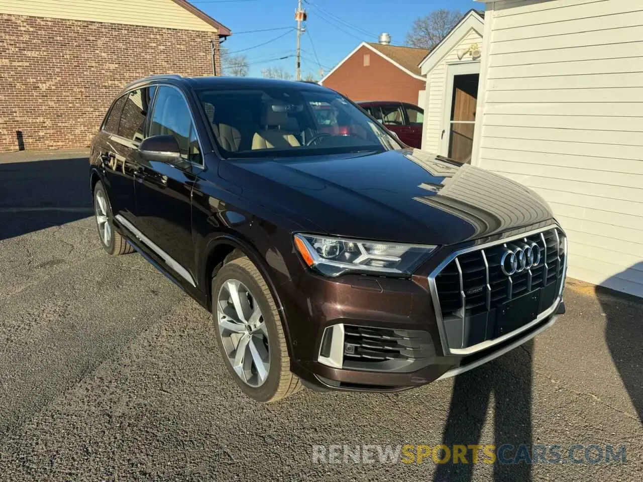4 Photograph of a damaged car WA1LXAF7XMD013446 AUDI Q7 2021