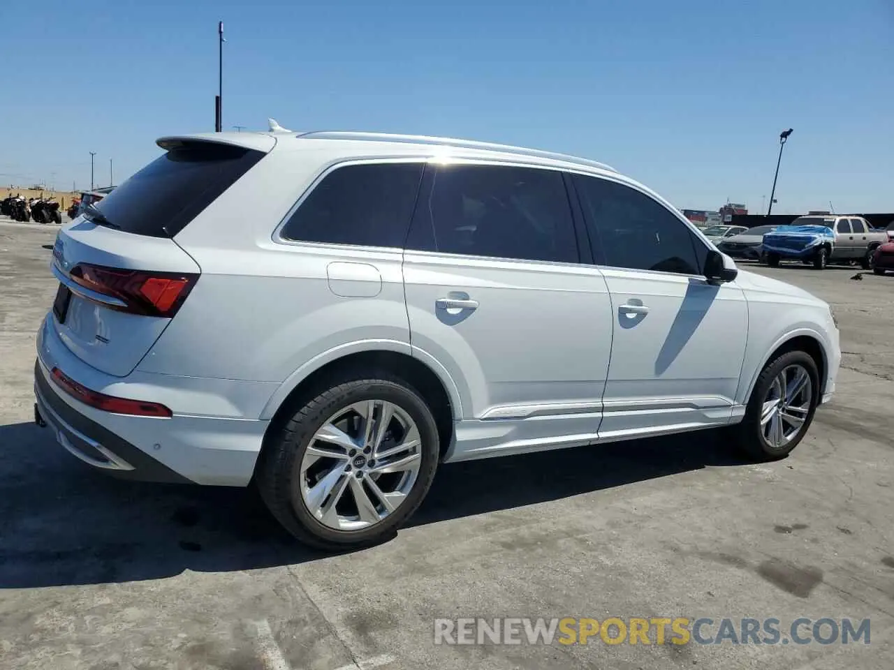 3 Фотография поврежденного автомобиля WA1LXAF7XMD016671 AUDI Q7 2021