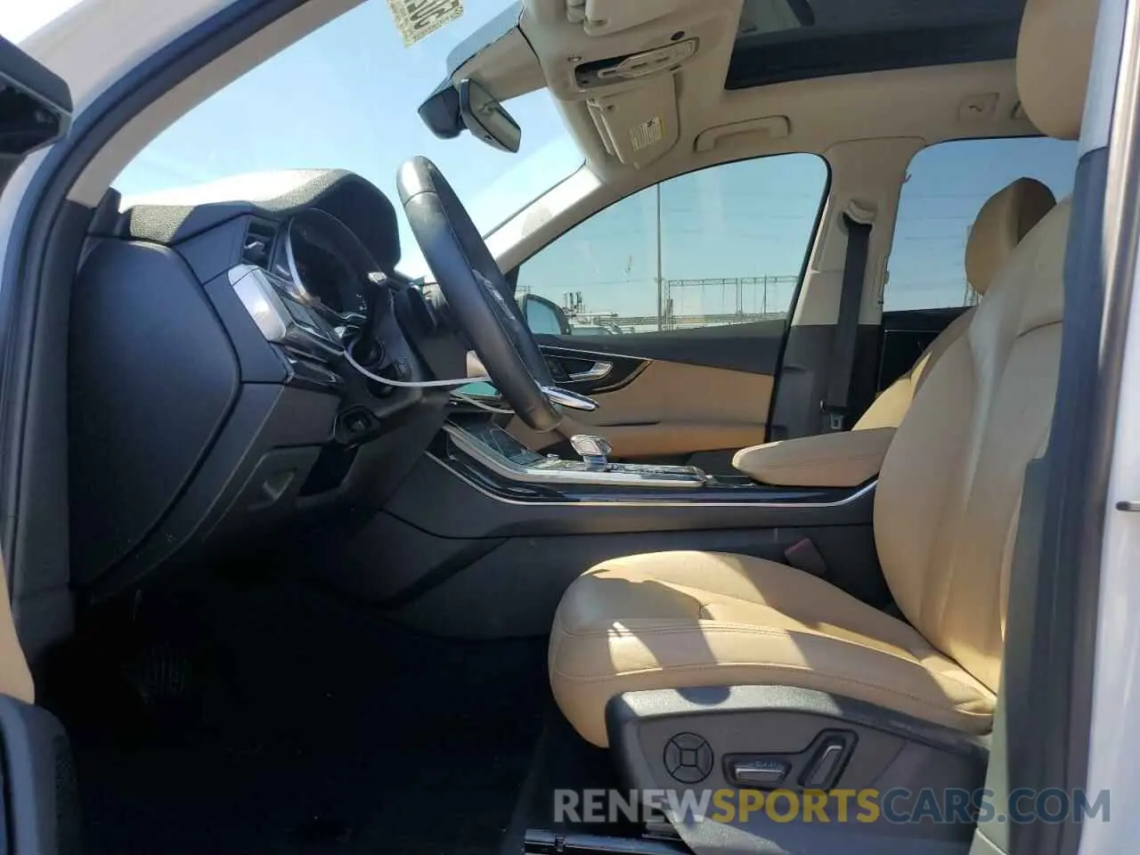 7 Фотография поврежденного автомобиля WA1LXAF7XMD016671 AUDI Q7 2021