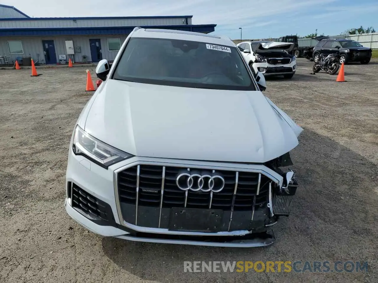 5 Фотография поврежденного автомобиля WA1LXAF7XMD027167 AUDI Q7 2021