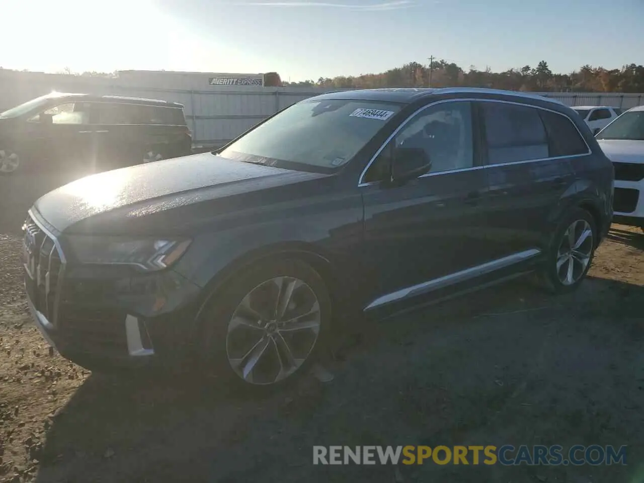 1 Photograph of a damaged car WA1VXAF73MD014690 AUDI Q7 2021