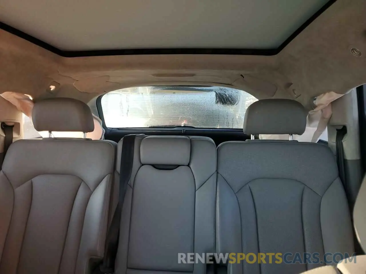 10 Photograph of a damaged car WA1VXAF73MD014690 AUDI Q7 2021
