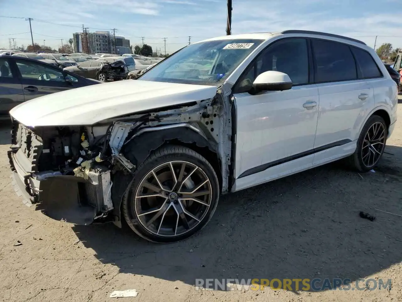 1 Фотография поврежденного автомобиля WA1VXBF79MD012139 AUDI Q7 2021