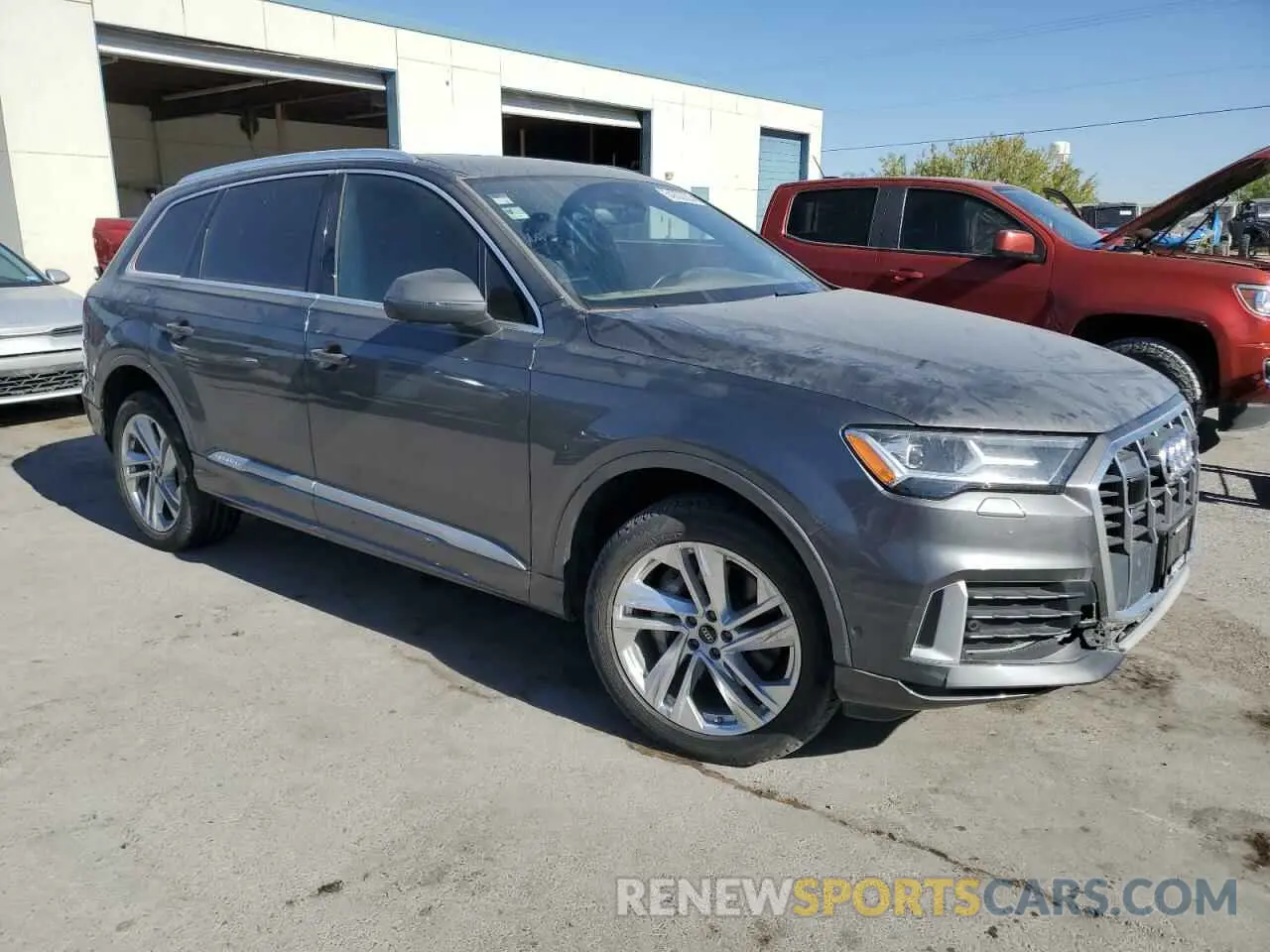 4 Photograph of a damaged car WA1LJBF72ND007830 AUDI Q7 2022