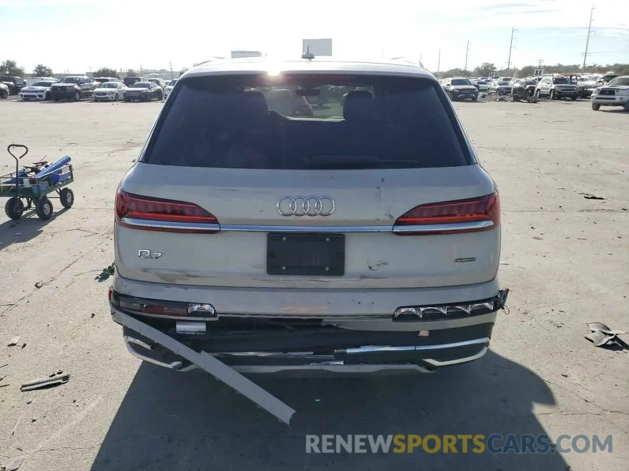 6 Photograph of a damaged car WA1LJBF79ND005427 AUDI Q7 2022