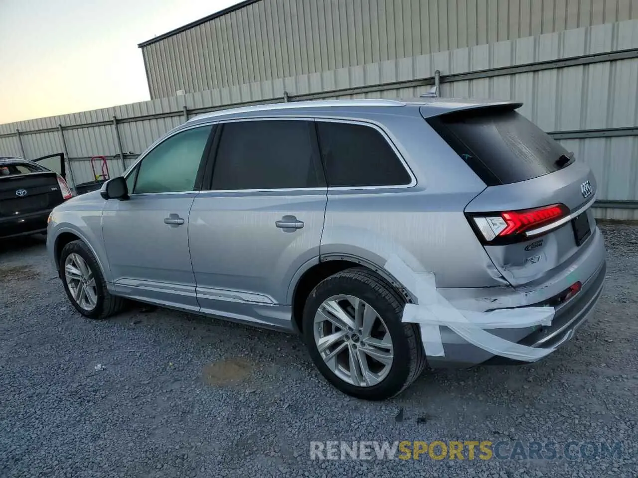 2 Фотография поврежденного автомобиля WA1LXBF72ND009432 AUDI Q7 2022