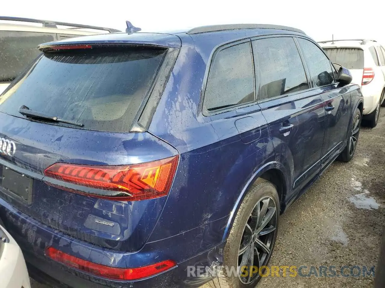 3 Photograph of a damaged car WA1LXBF73ND016079 AUDI Q7 2022