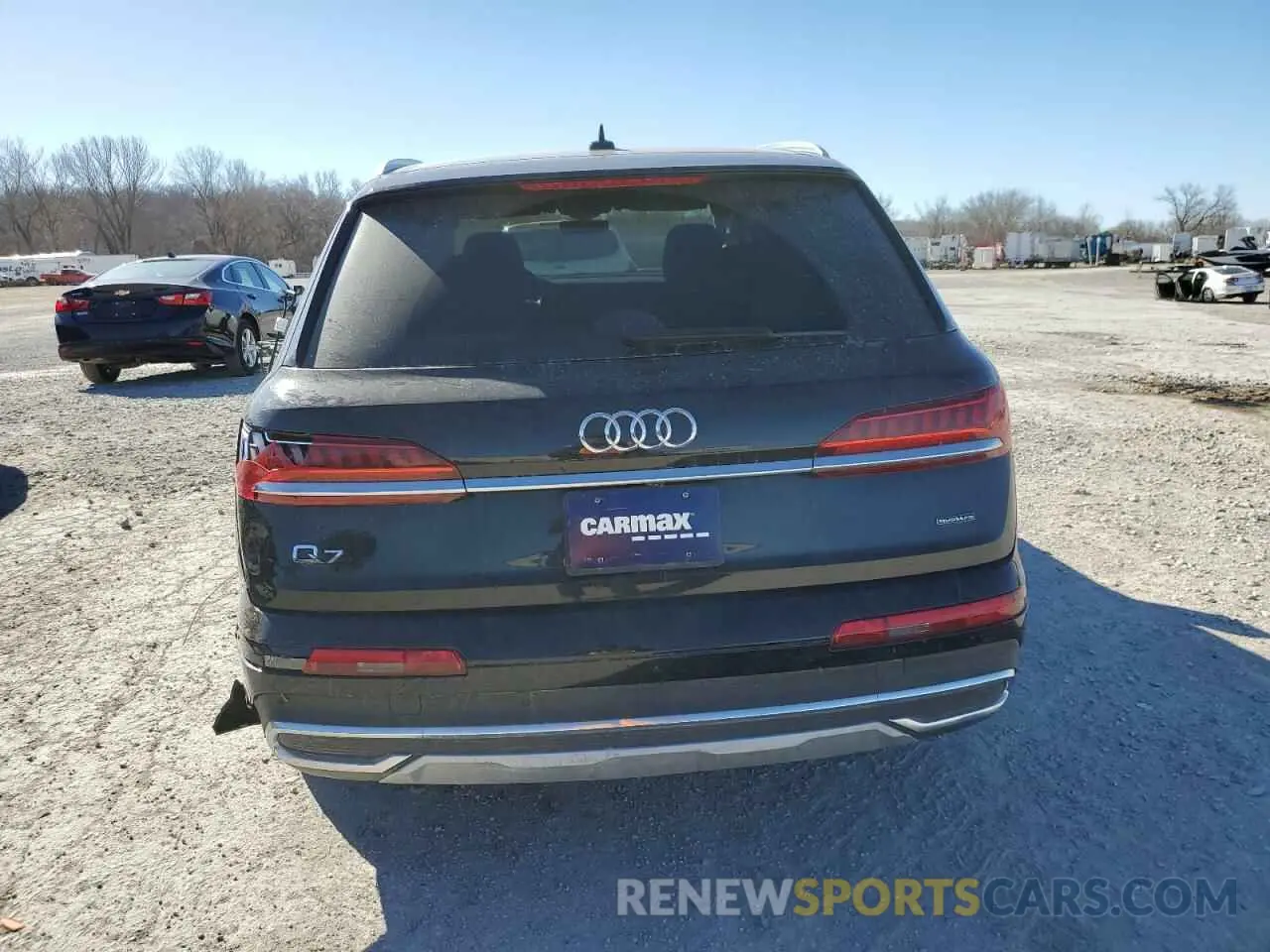 6 Photograph of a damaged car WA1LXBF73ND021055 AUDI Q7 2022