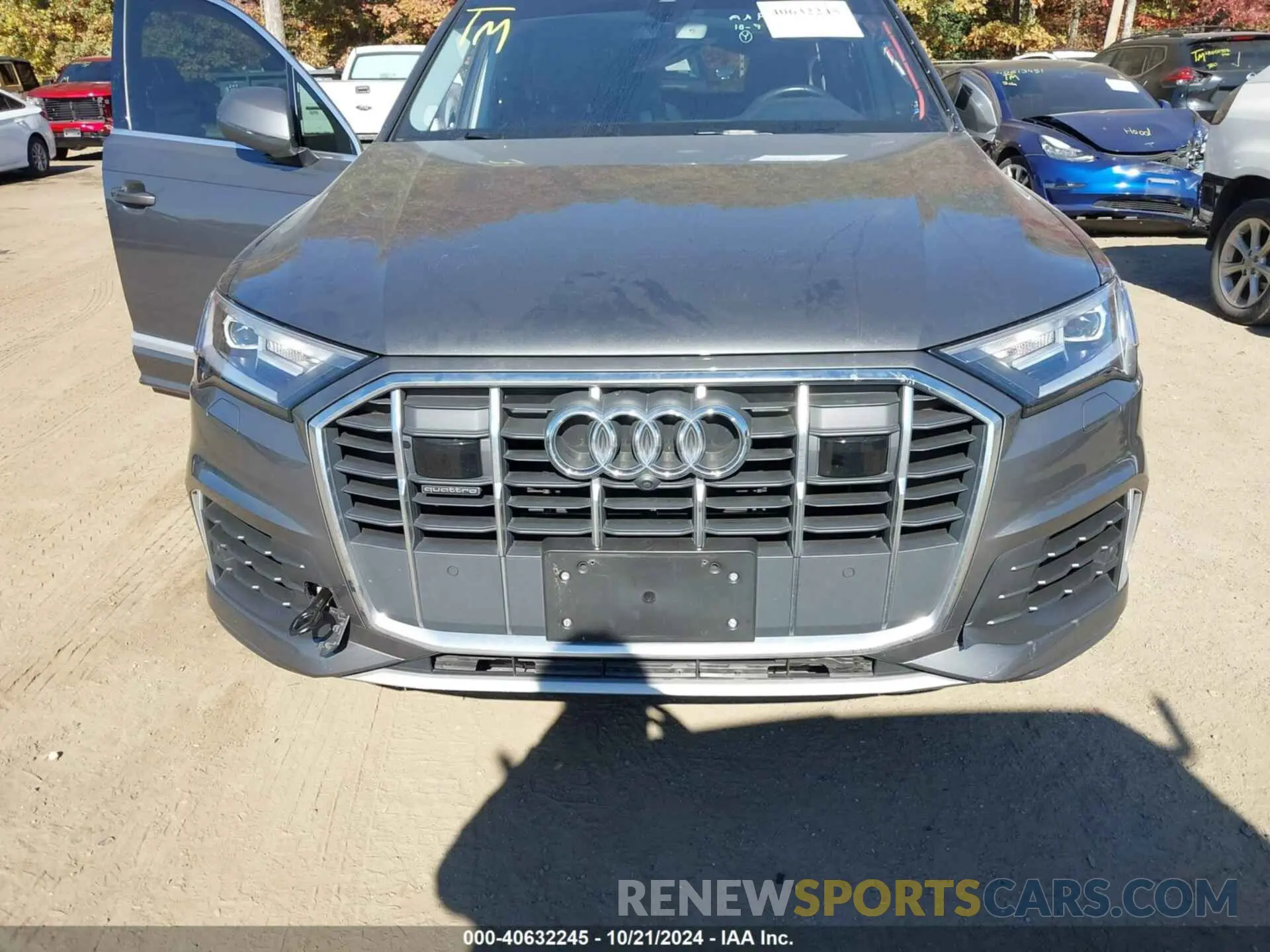 12 Photograph of a damaged car WA1LXBF75ND010641 AUDI Q7 2022
